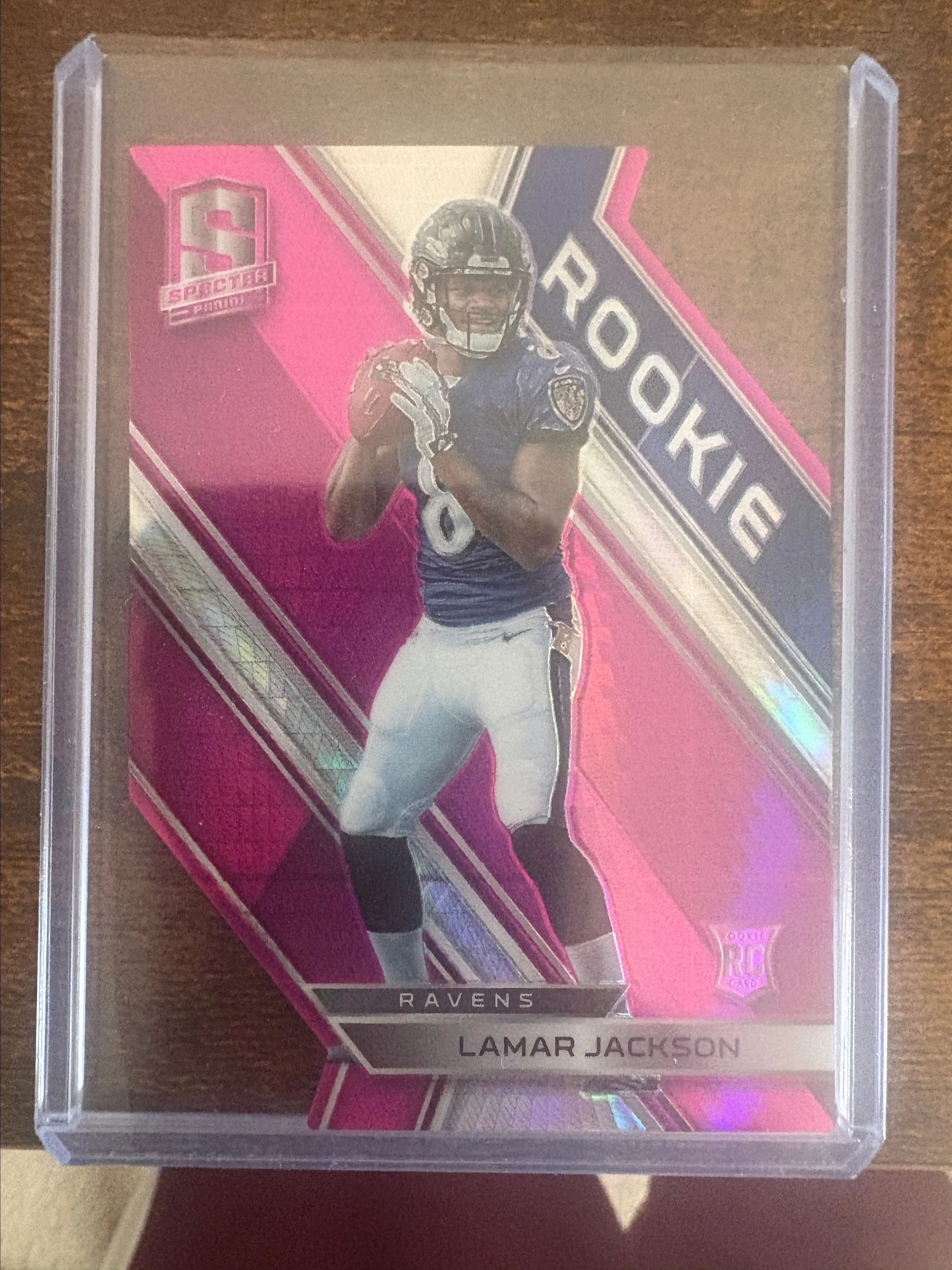 Product image for 2018 Panini Spectra #102 Lamar Jackson Pink Die Cut RC /15