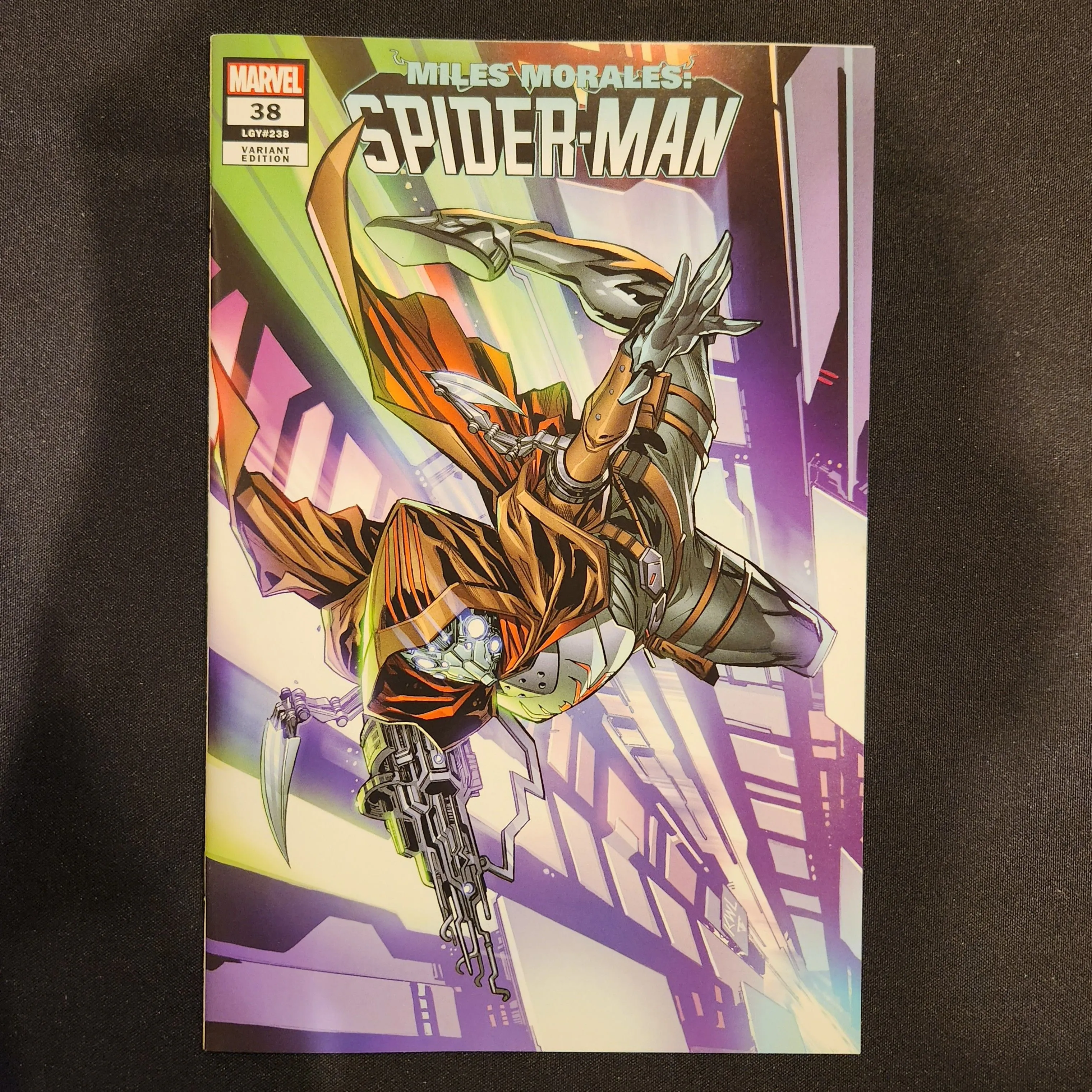 Product image for Miles Morales: Spider-Man #38 - Ken Lashley Trade Exclusive        🥒