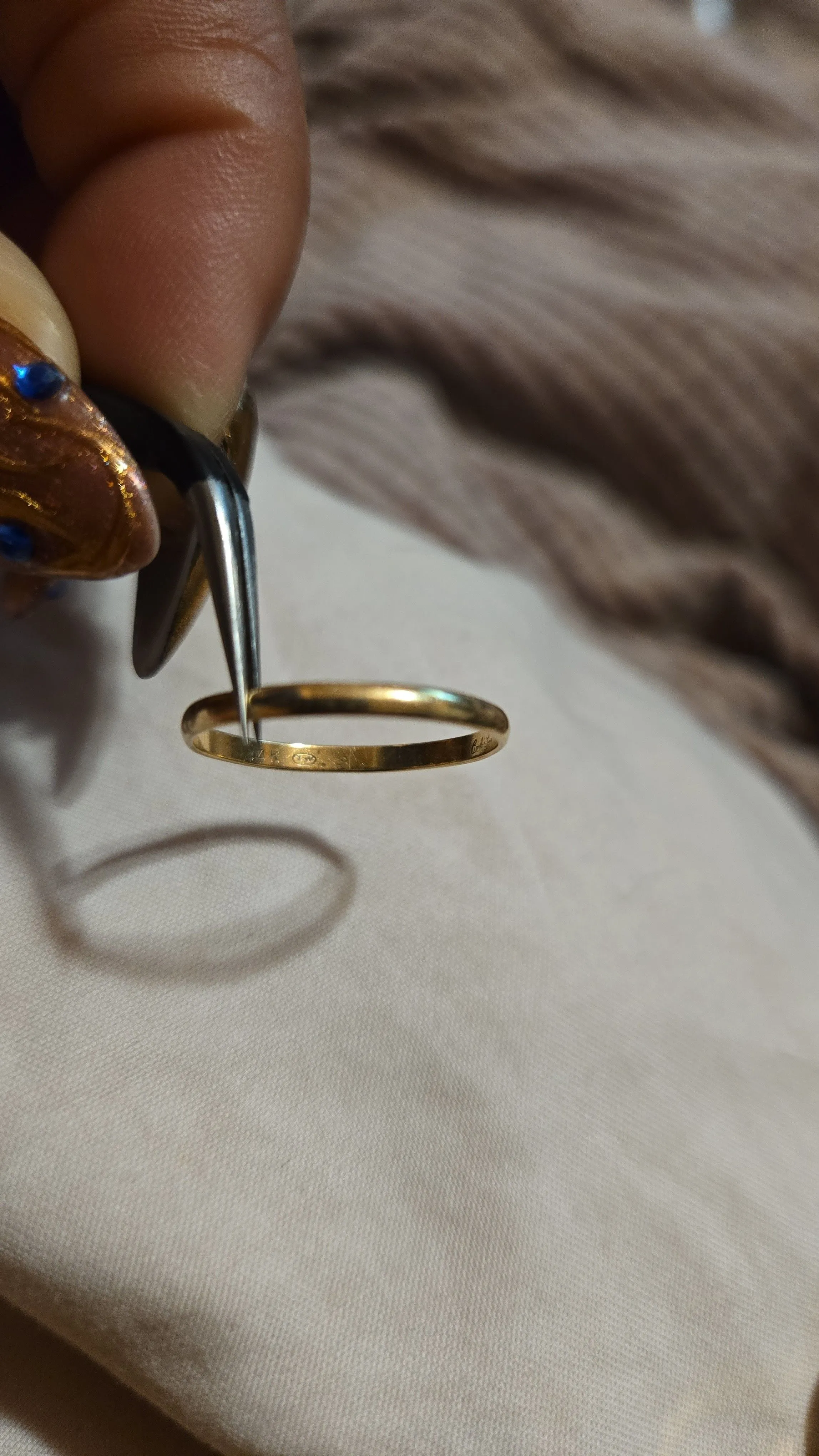 Listing Image Blurred Background