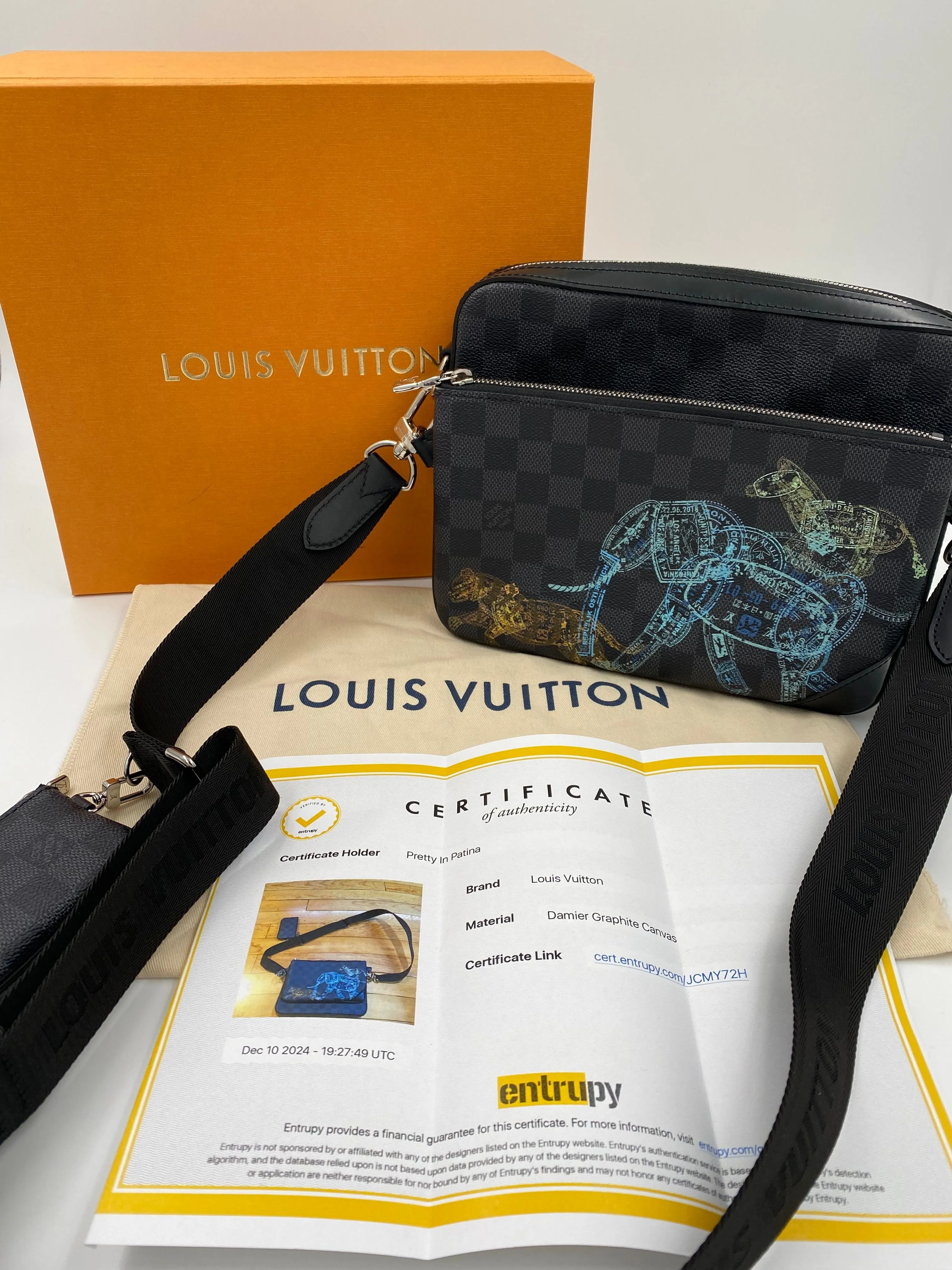 Product image for Louis Vuitton Damier Graphite Trio Stamps Messenger Bag