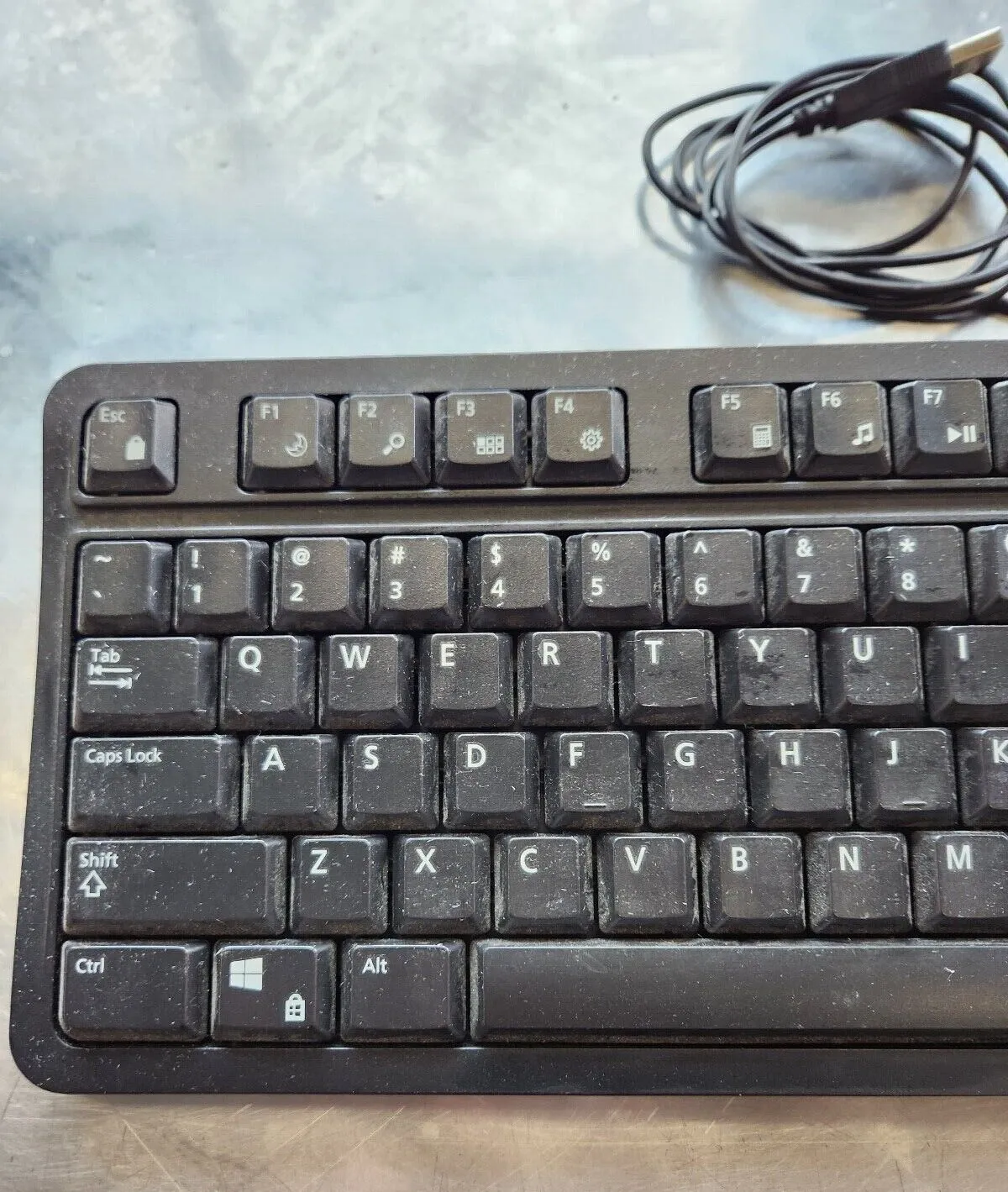 Listing Image Blurred Background