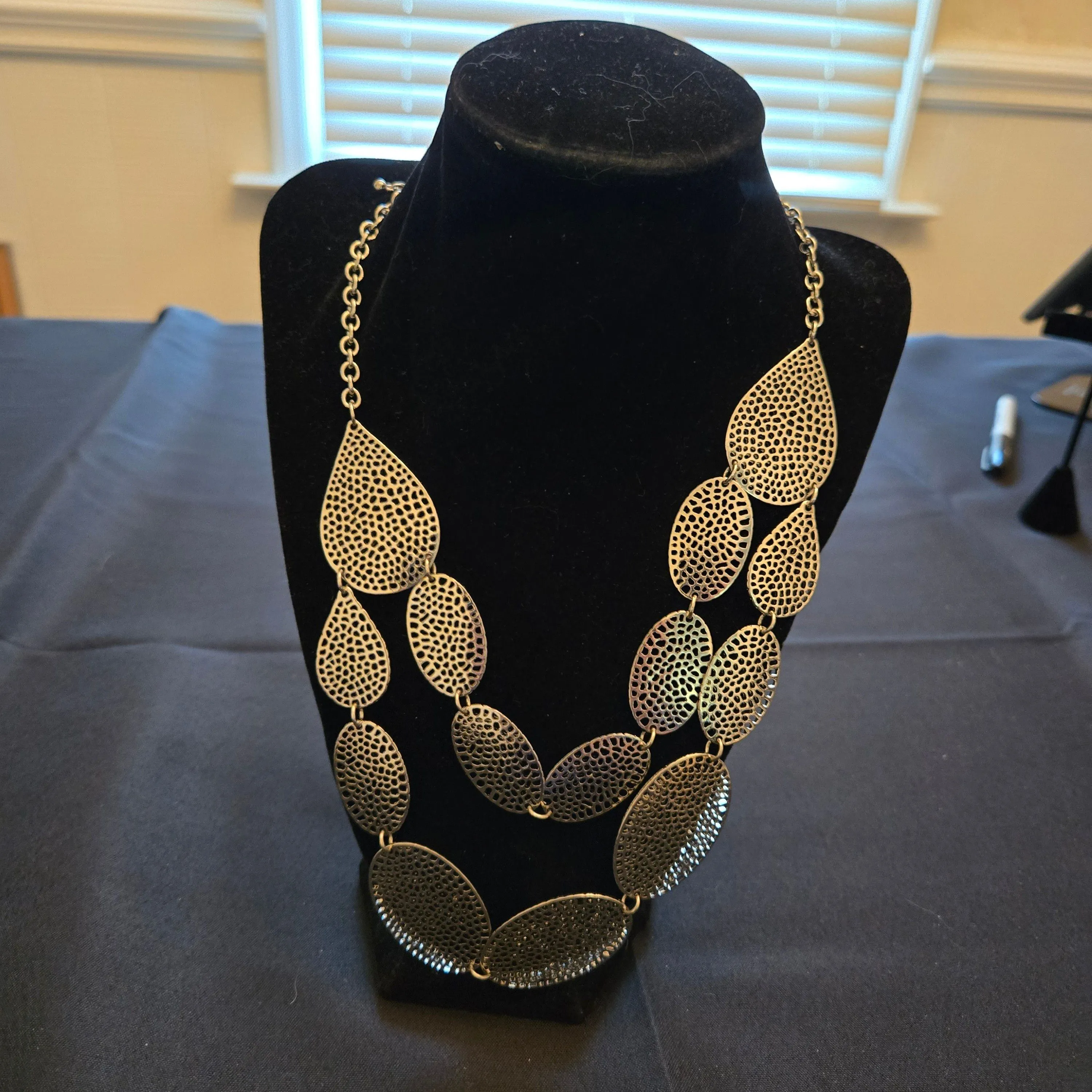Product image for Silvertone necklace