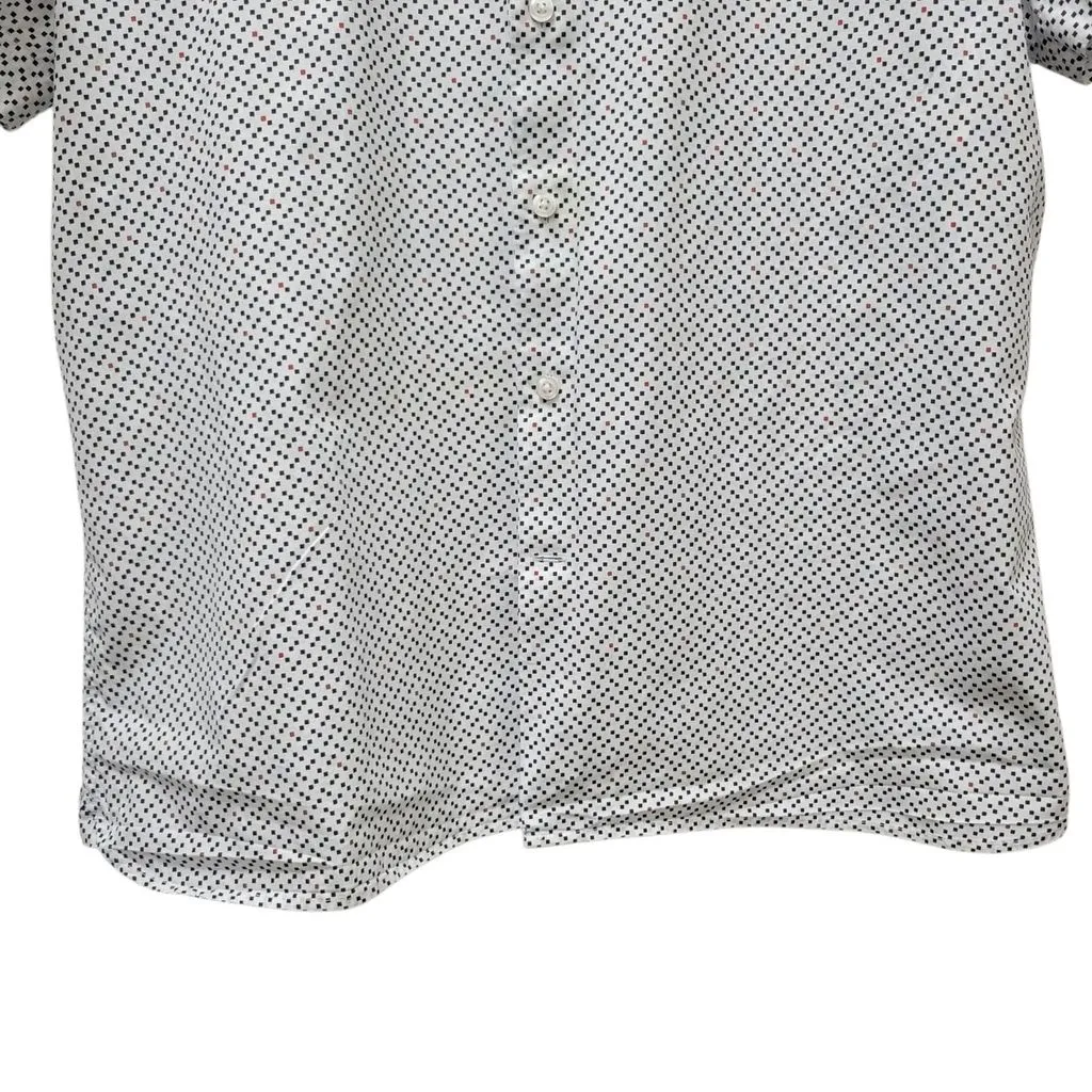 Listing Image Blurred Background