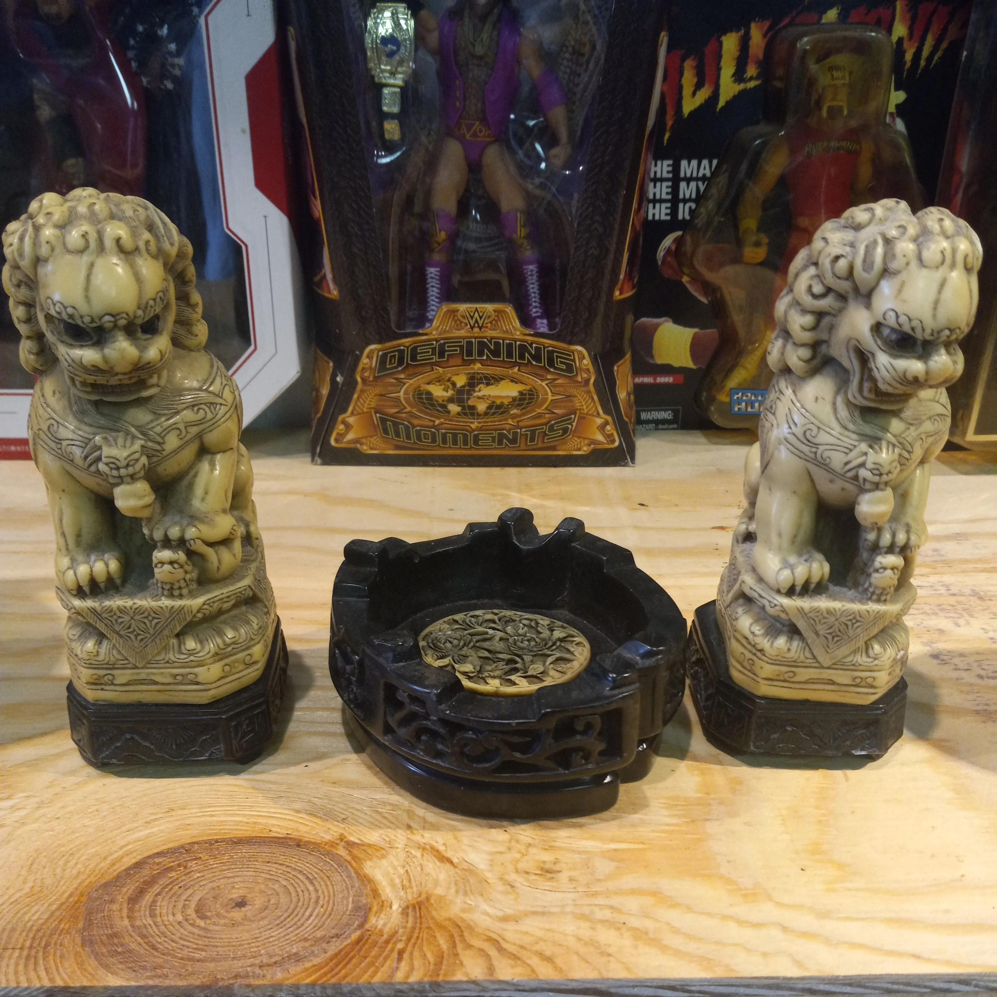 Product image for Fo Fo dogs & ashtray combo