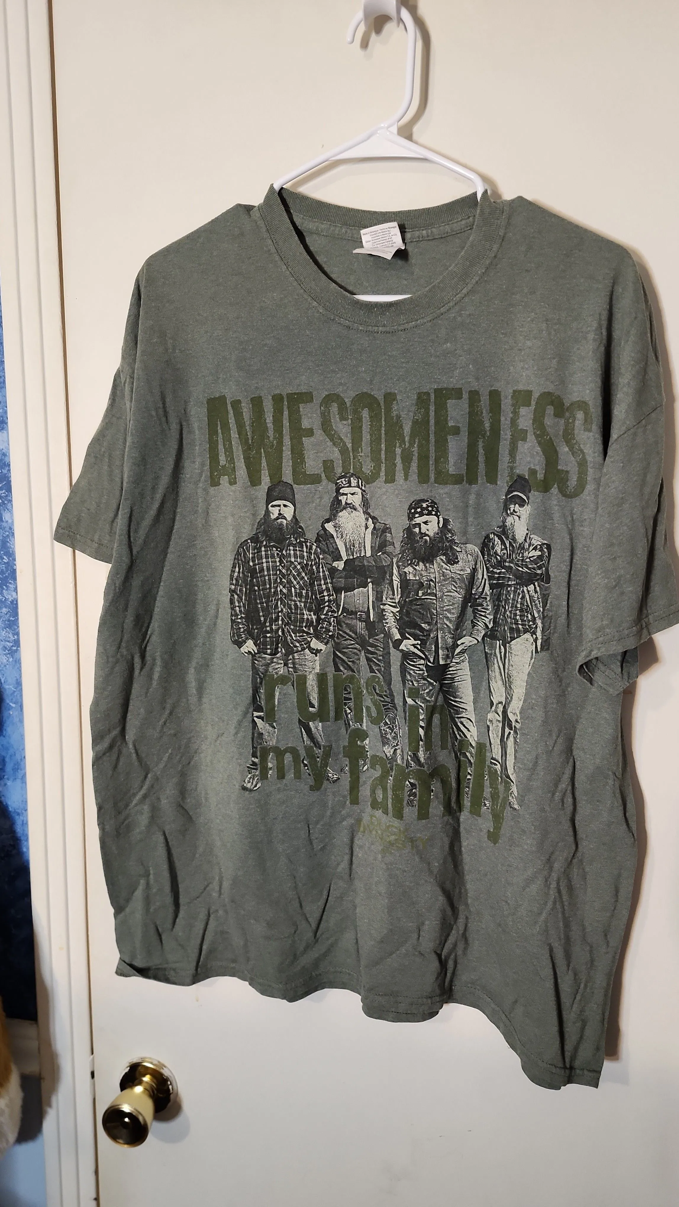 Product image for mens Duck Dynasty shirt, size XL.  (a222)