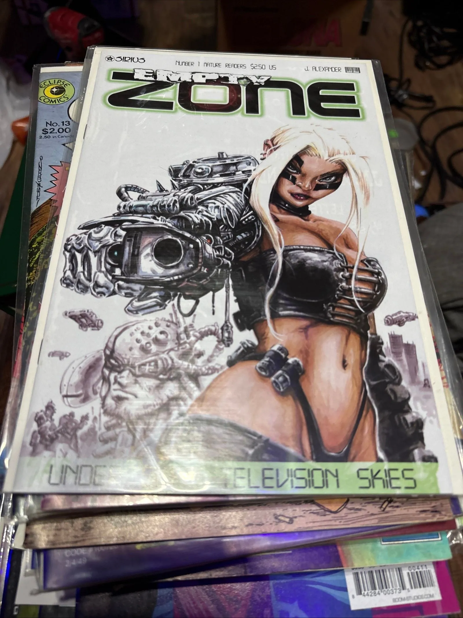 Product image for SIRIUS ENTERTAINMENT EMPTY ZONE UNDER DEAD TELEVISION SKIES #1 (OF 4) 1998 (NM)