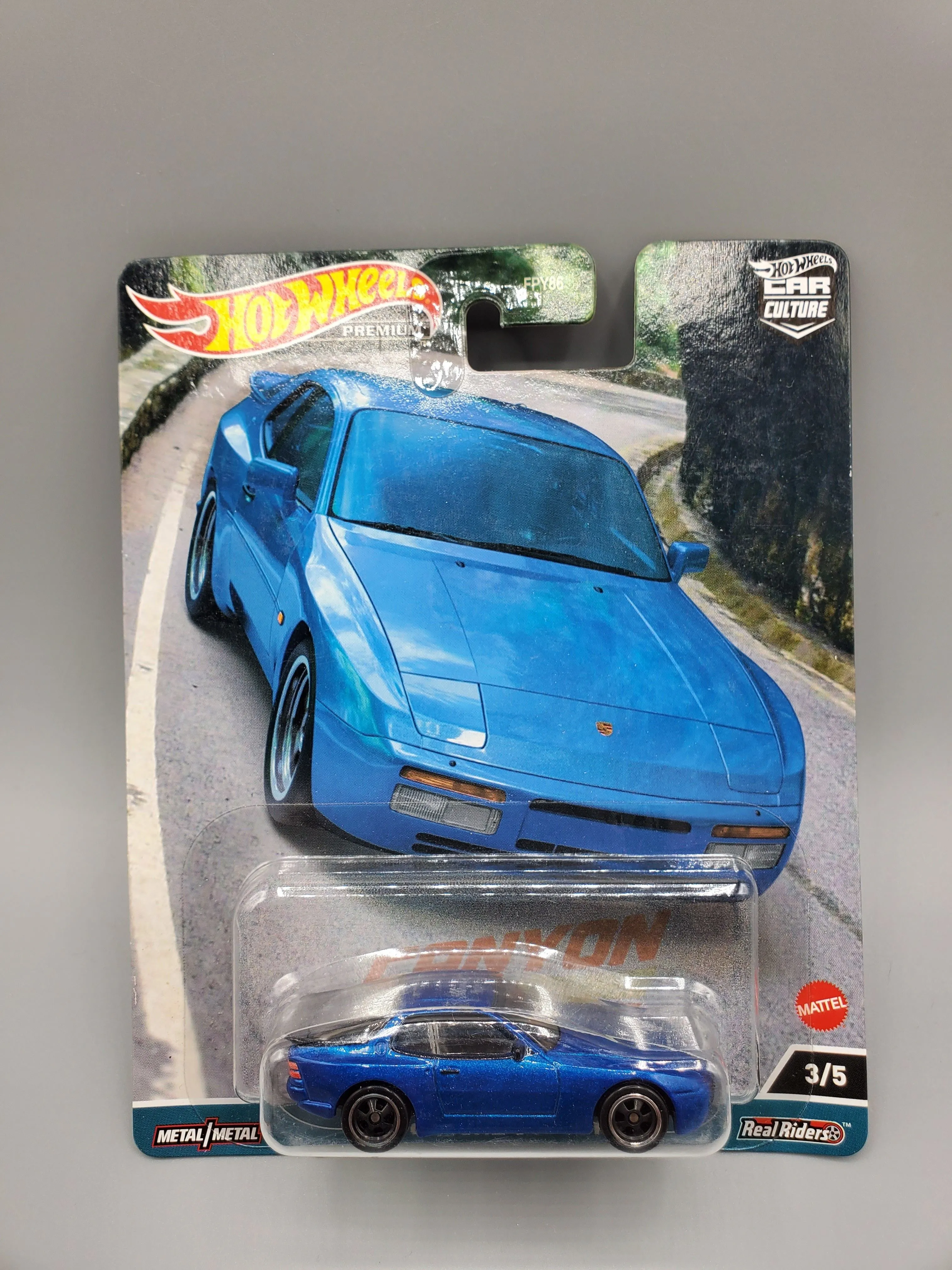 Product image for Hot Wheels Premium Canyon Warriors Series 89 Porsche 944 Turbo