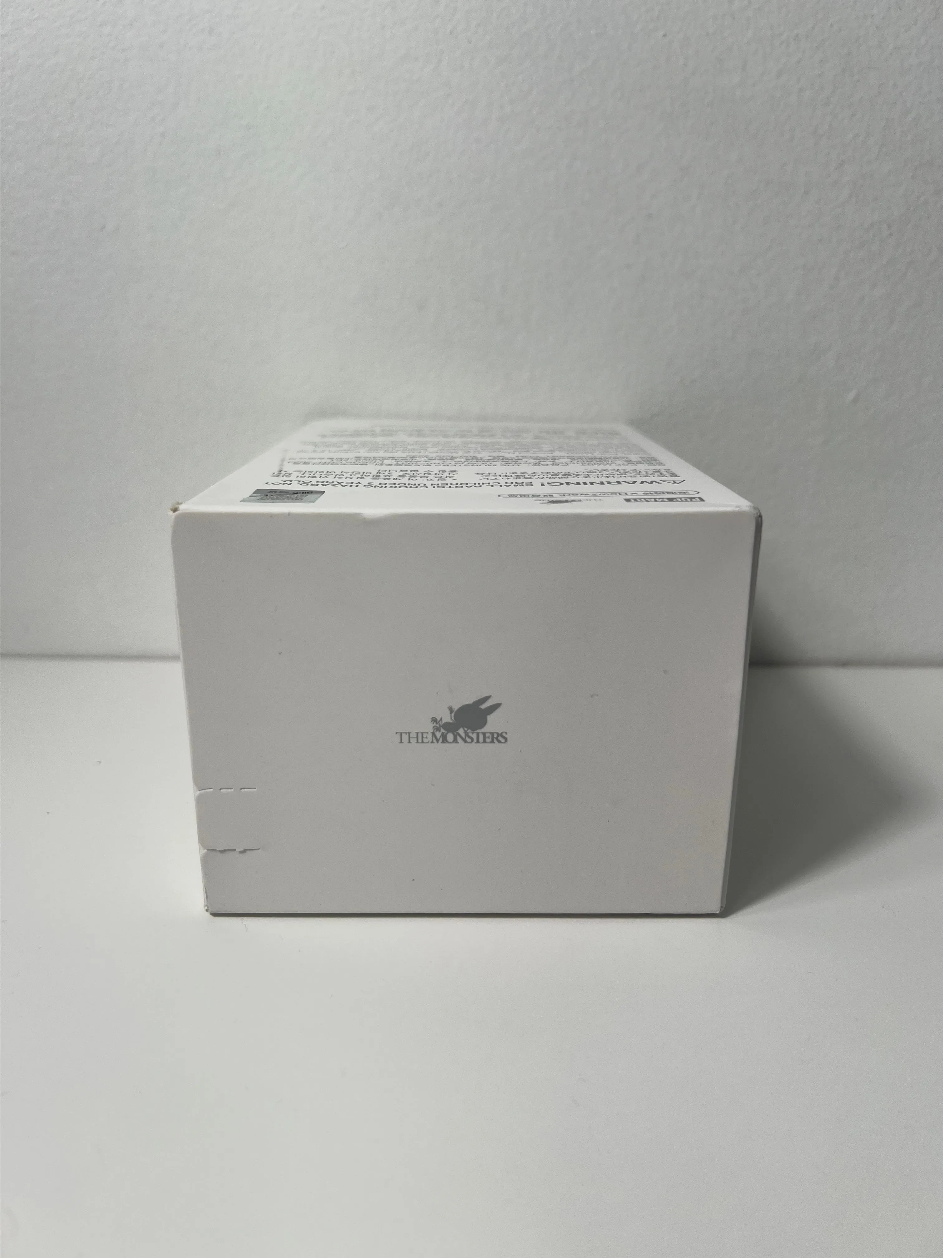 Listing Image Blurred Background