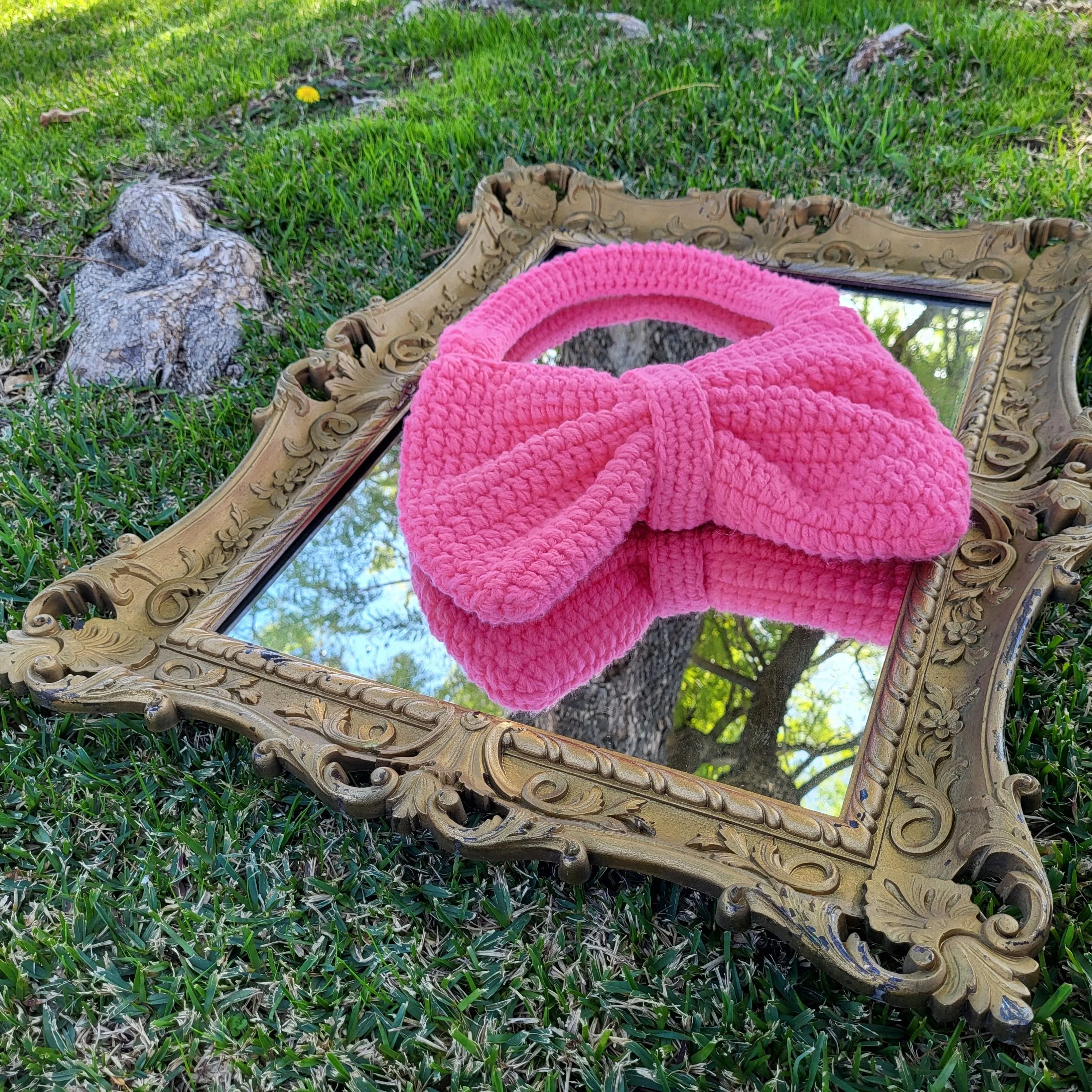 Product image for Crochet, Bright Pink Bow 🎀  bag
