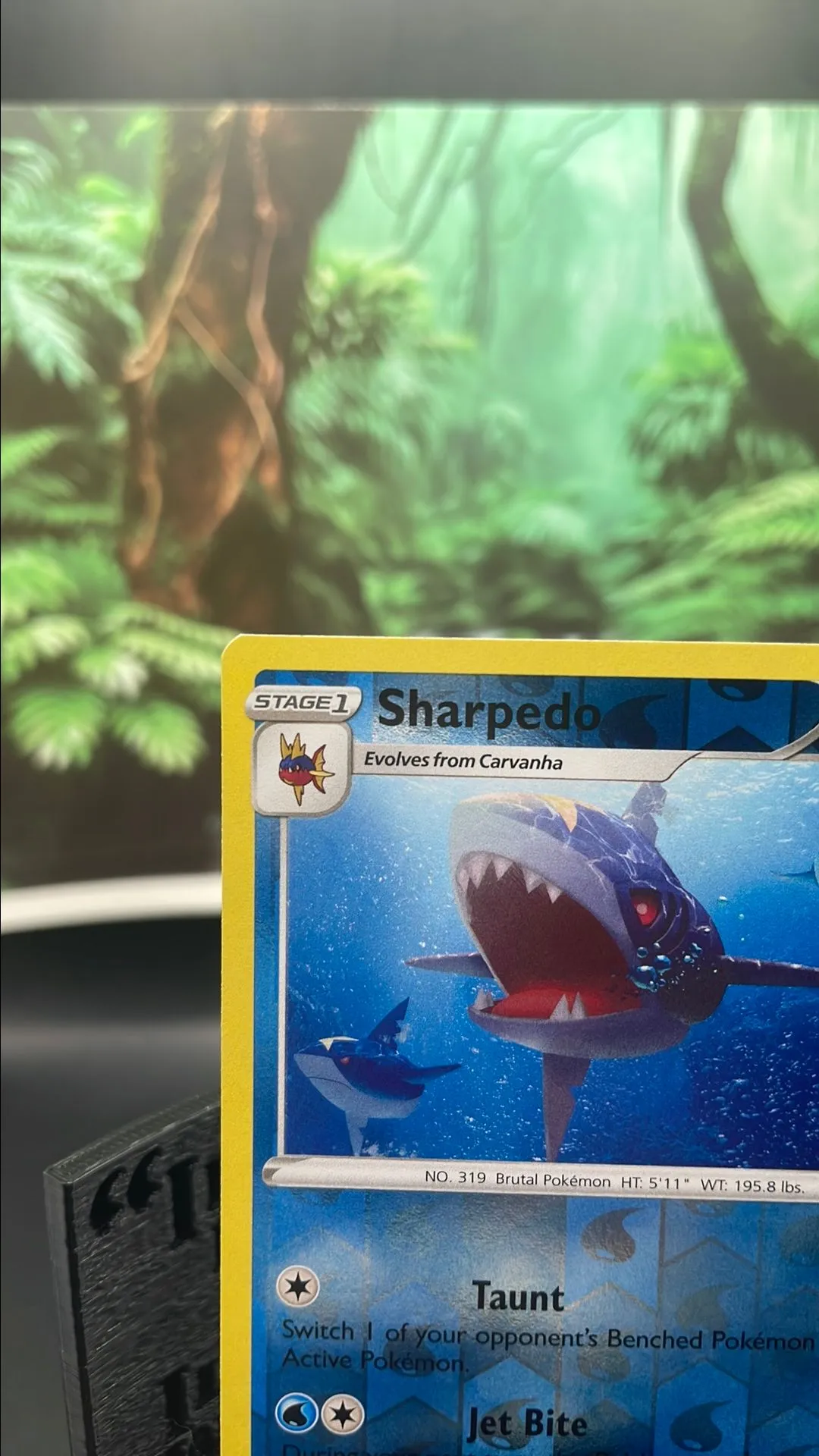 Listing Image Blurred Background
