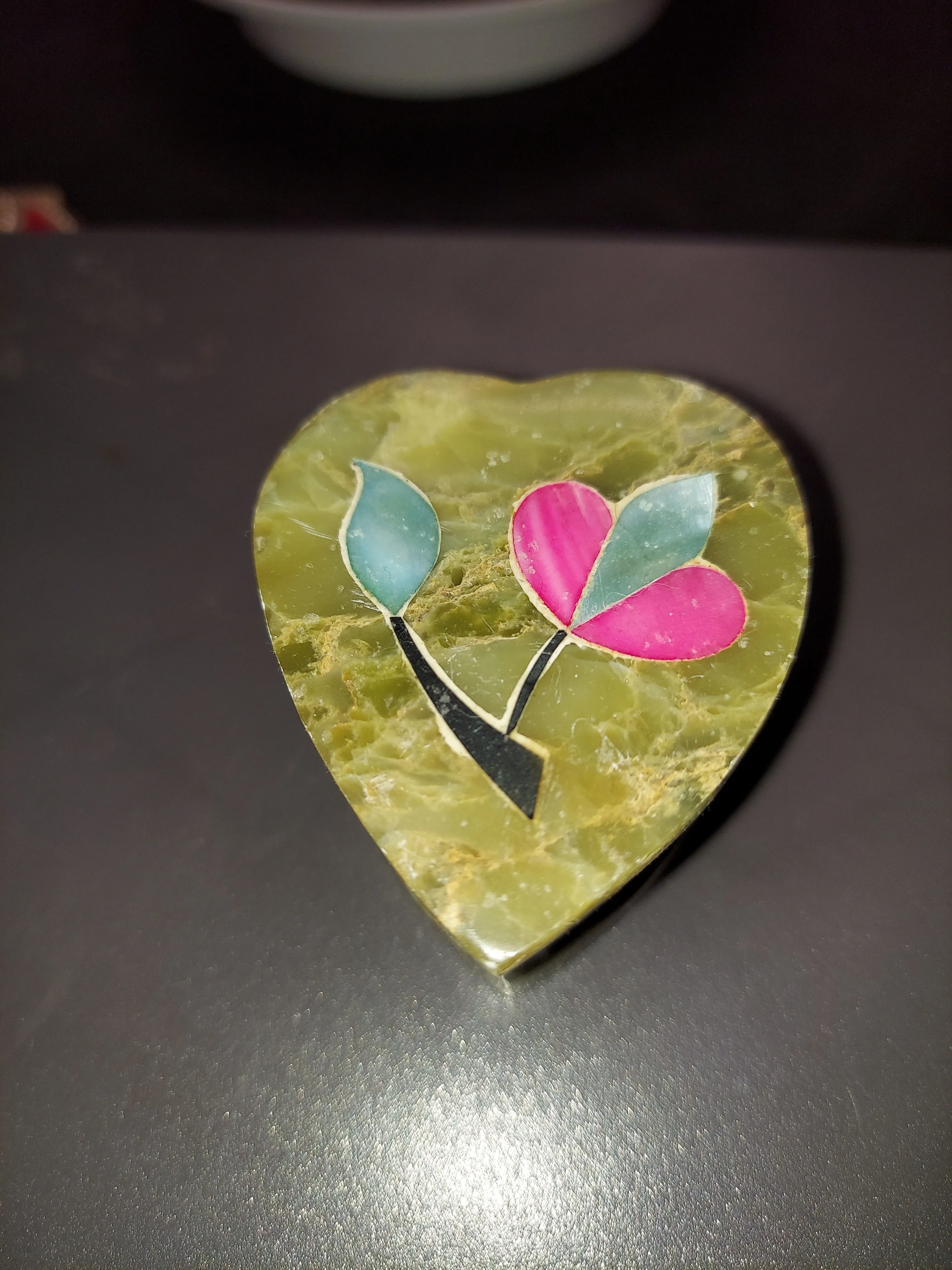 Product image for VINTAGE SOAPSTONE TRINKET BOX VICTORIAN INLAY FLOWERY DESIGN