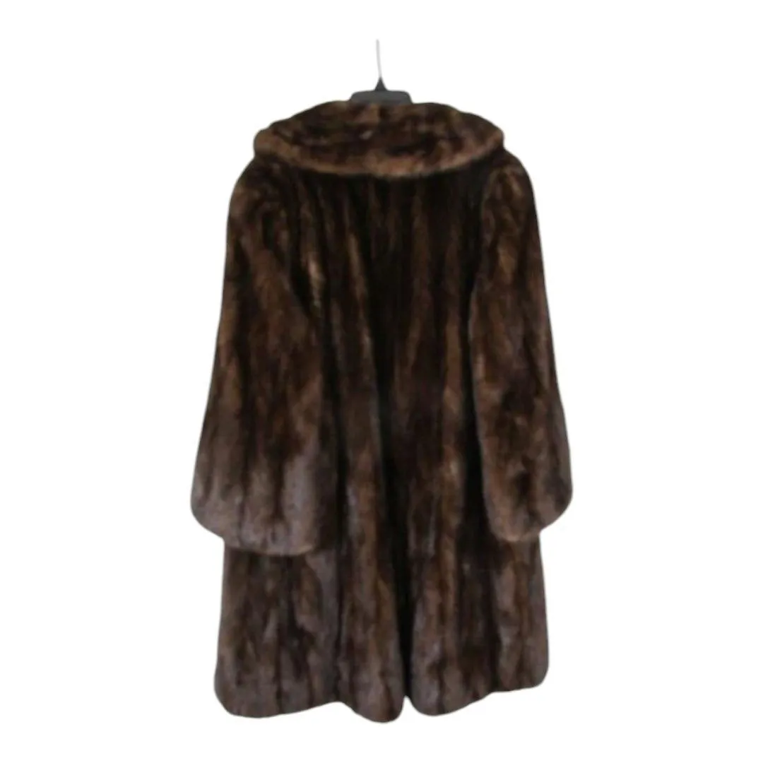 Listing Image Blurred Background