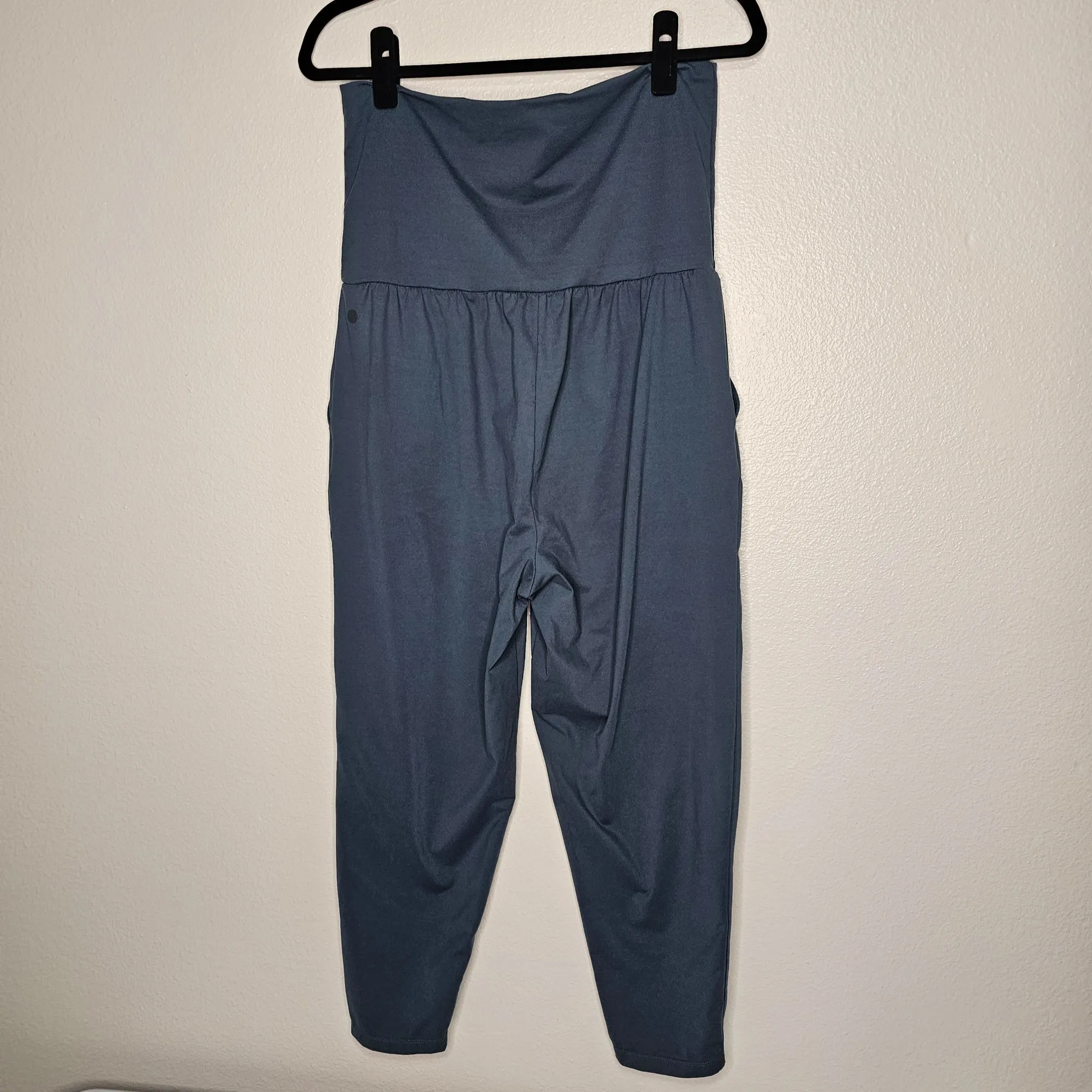 Listing Image Blurred Background