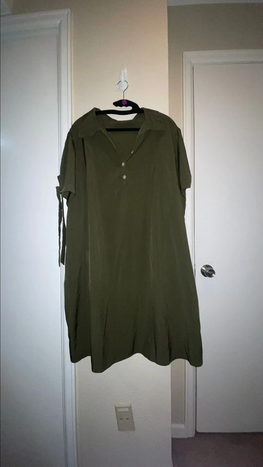 Product image for 121 - 3X Shein Curve Midi Dress - Ties on each arm