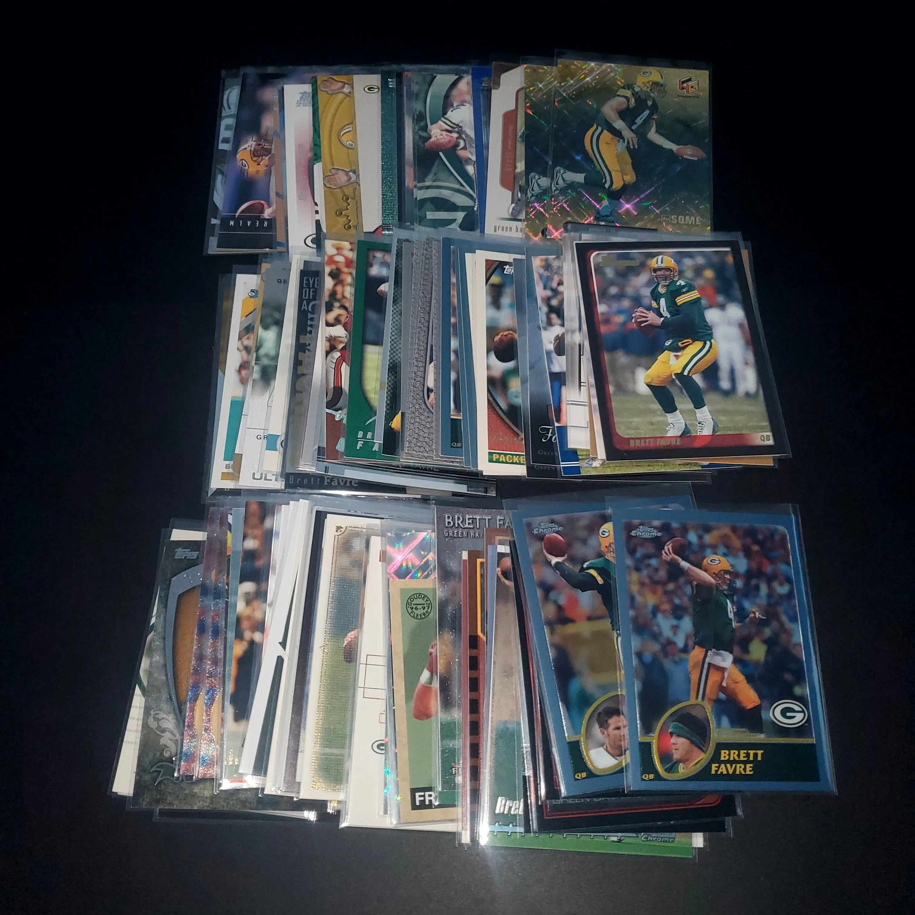 Product image for Brett Favre Assorted 108 Card Lot