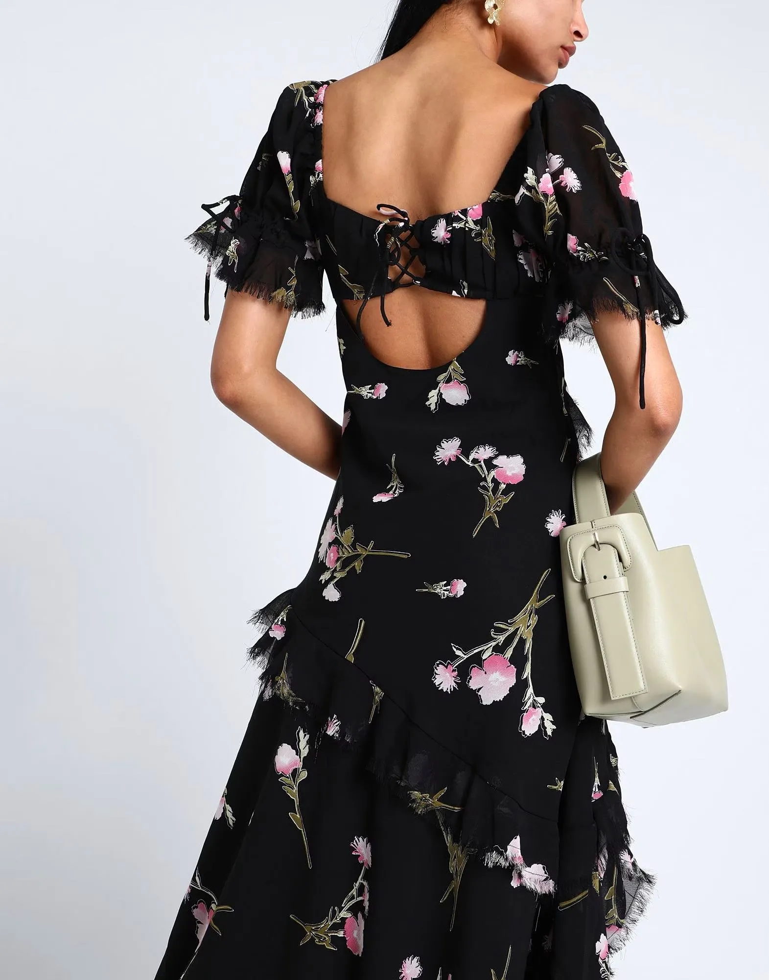 Listing Image Blurred Background