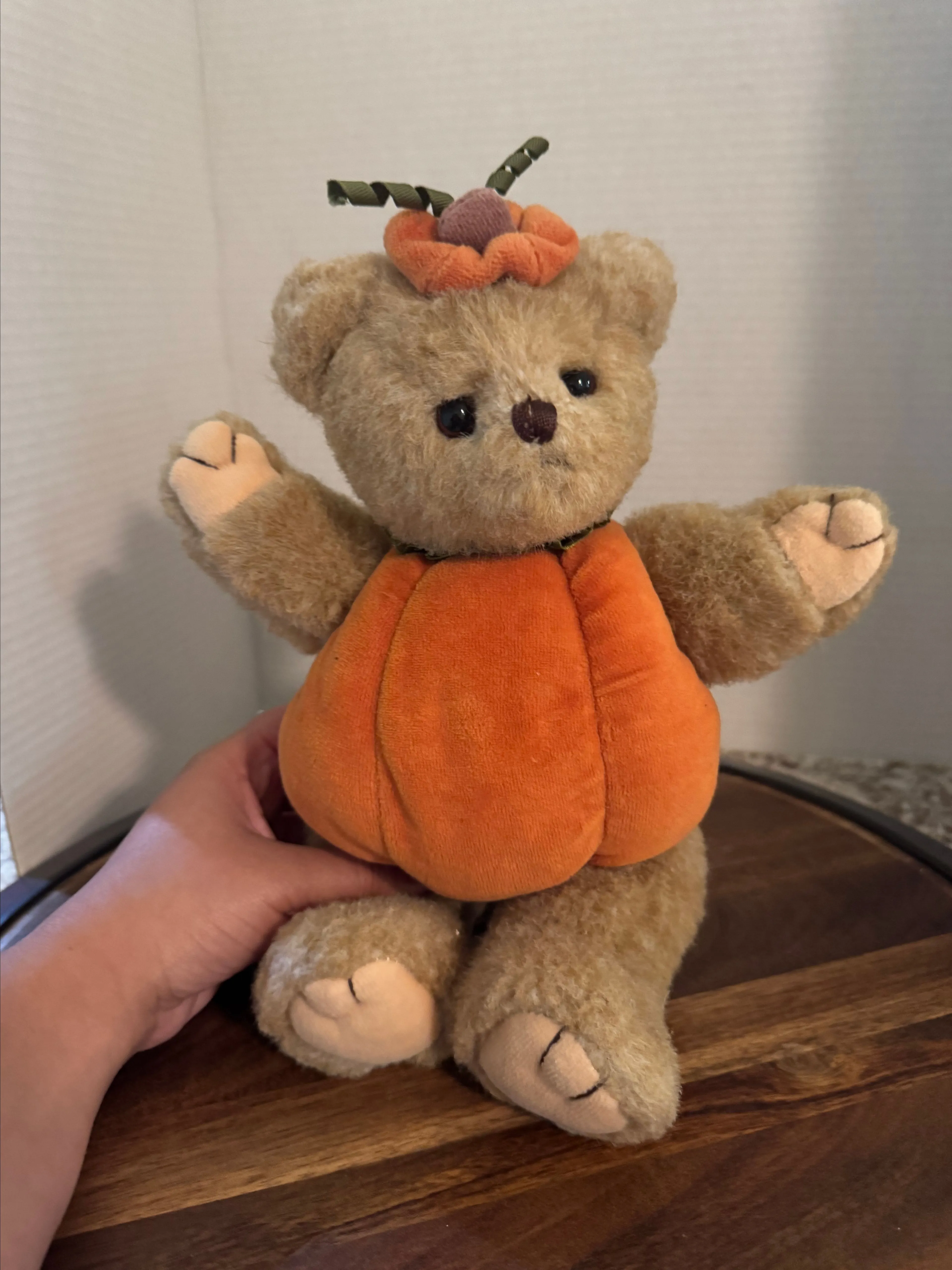 Product image for Bearington bear Izzy A. Pumpkin 12" plush