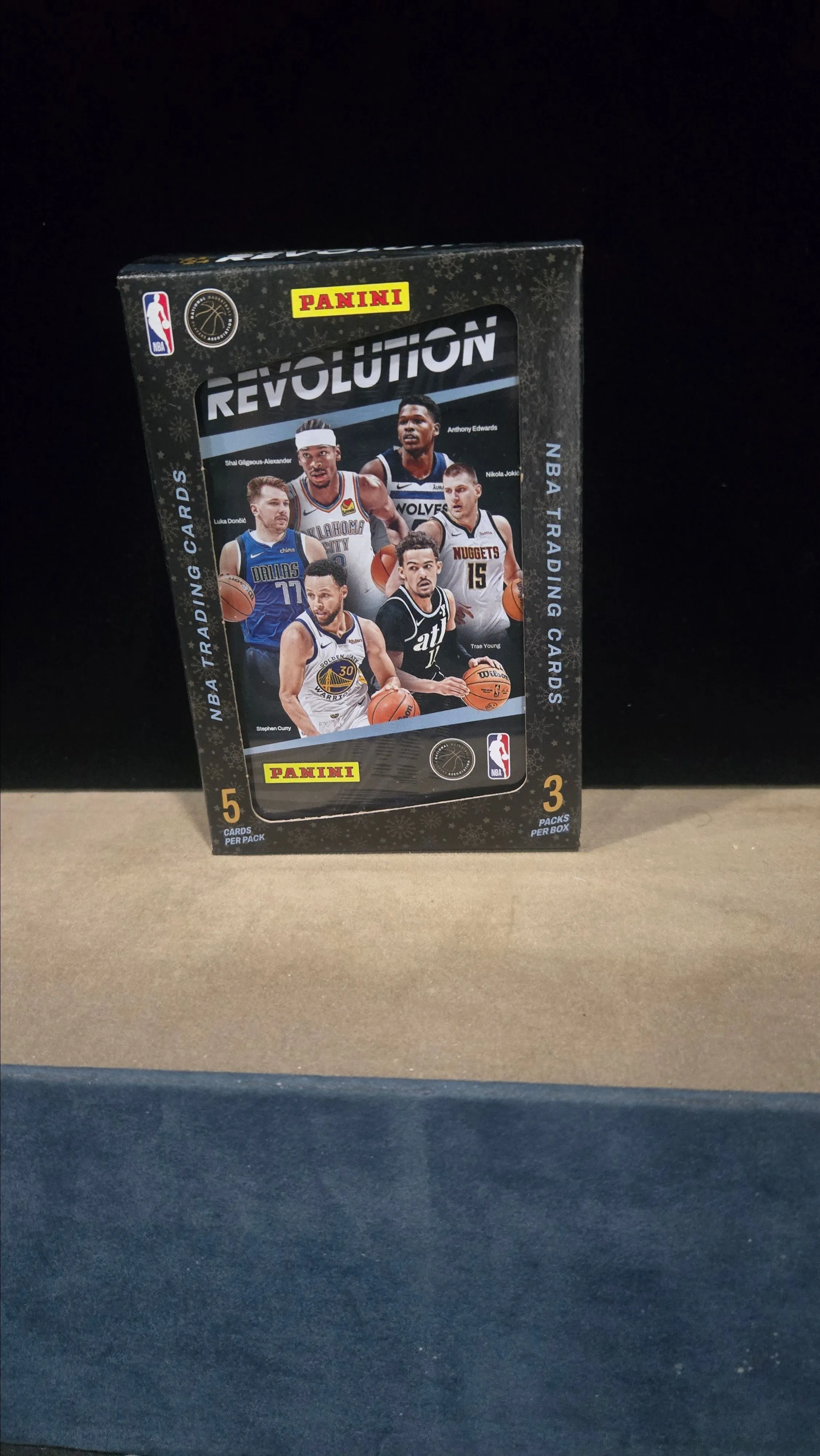 Product image for 2023/24 Revolution Holiday Basketball Tin