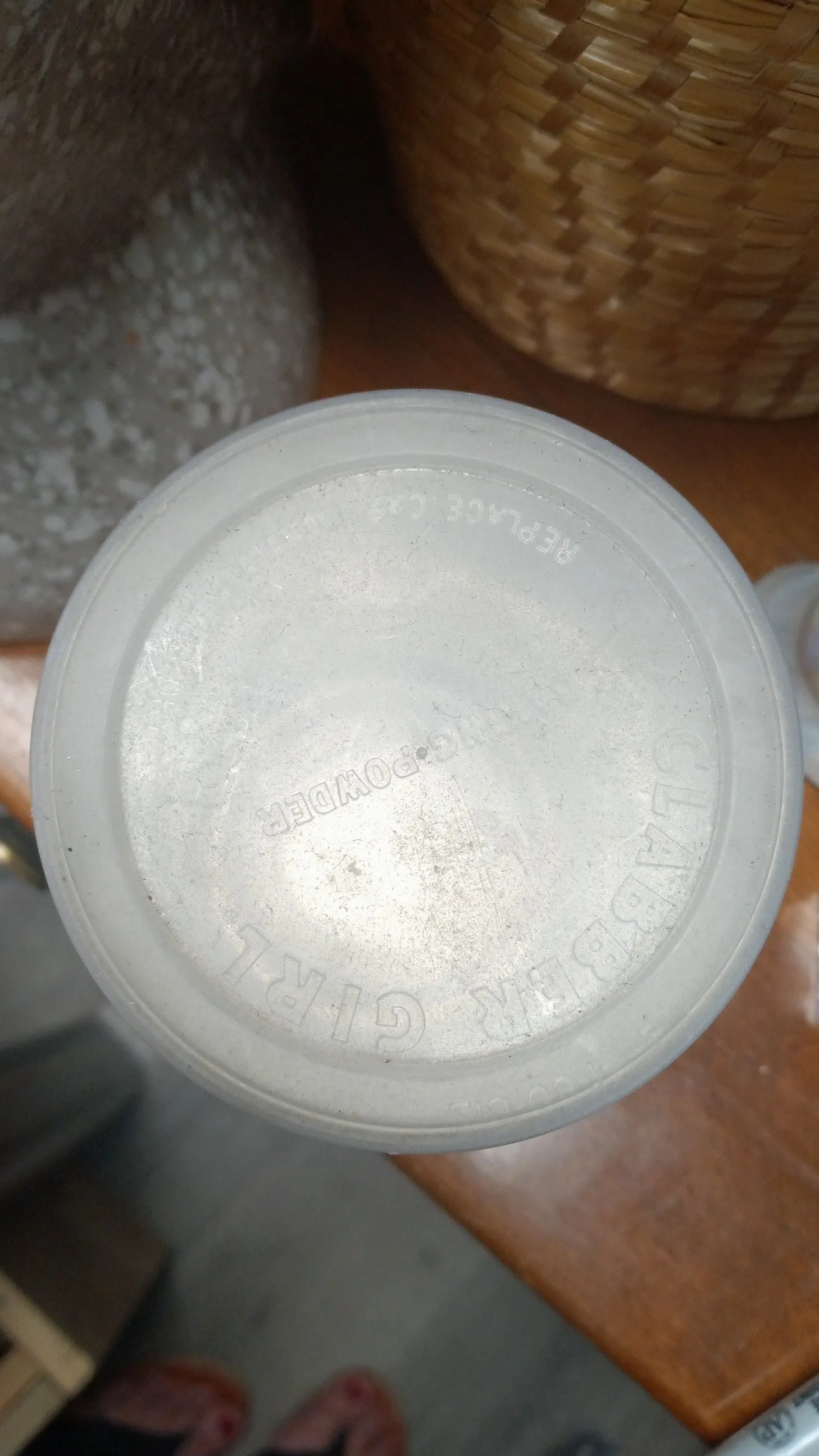 Listing Image Blurred Background