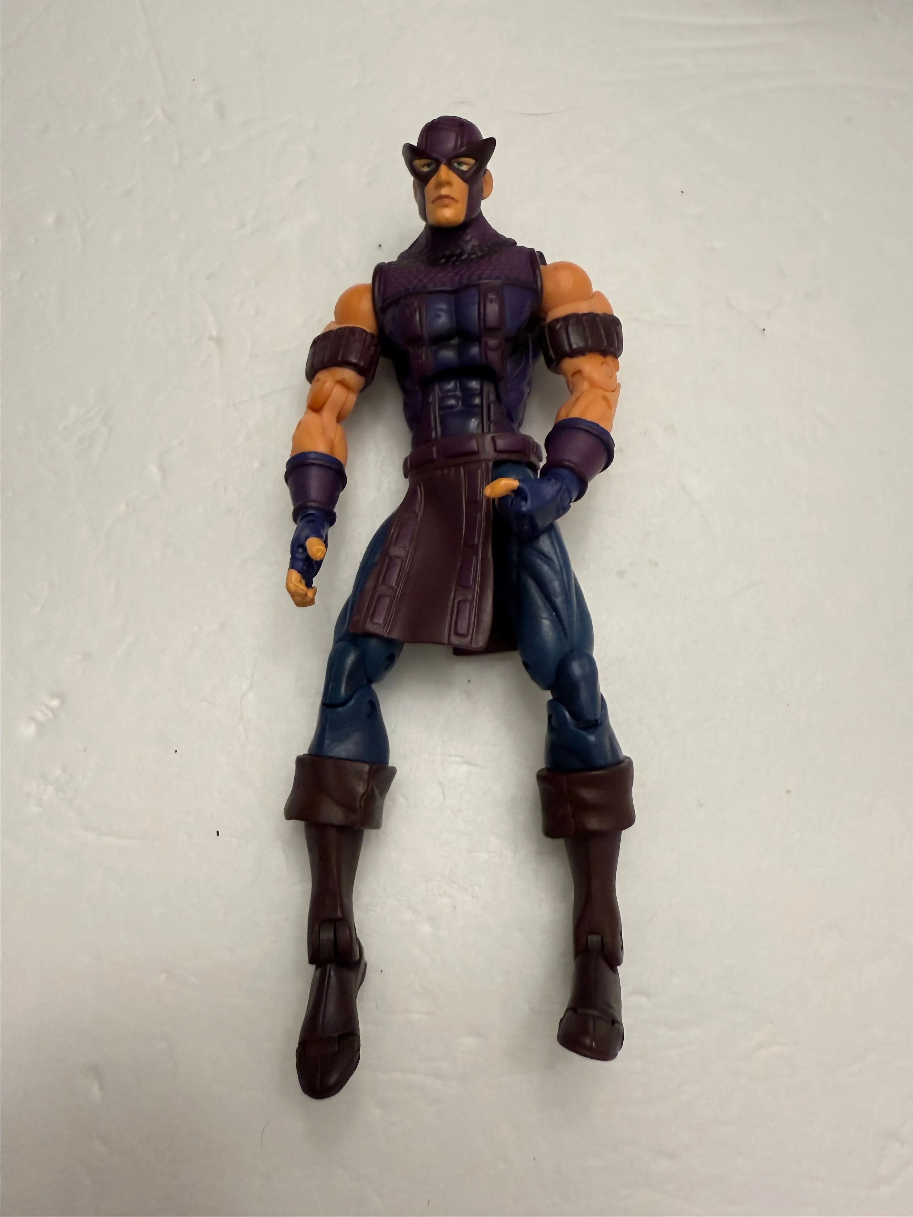 Product image for Toy Biz – Marvel Legends Hawkeye