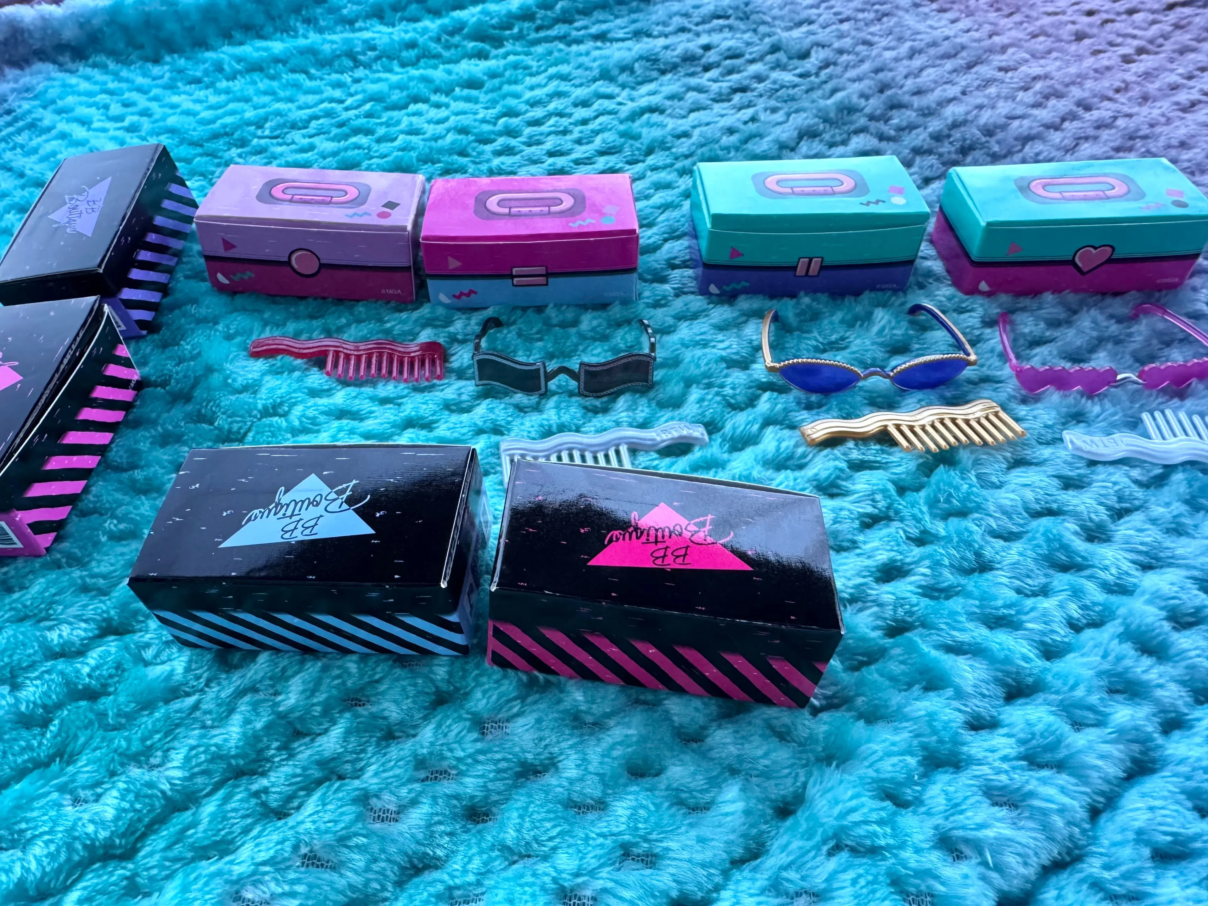 Product image for 2A LOL Doll Accessories Lot