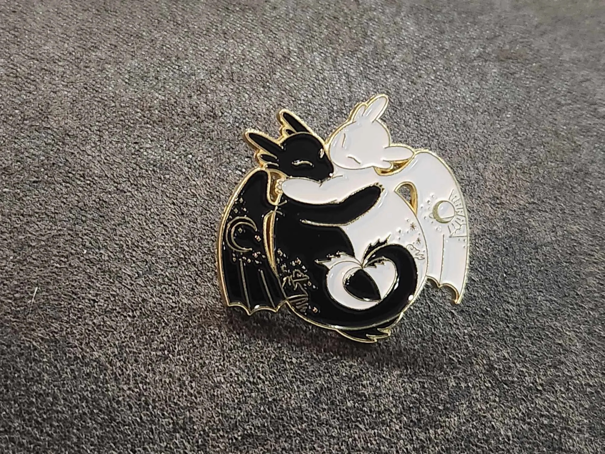 Product image for Black & White Dragon Pin 