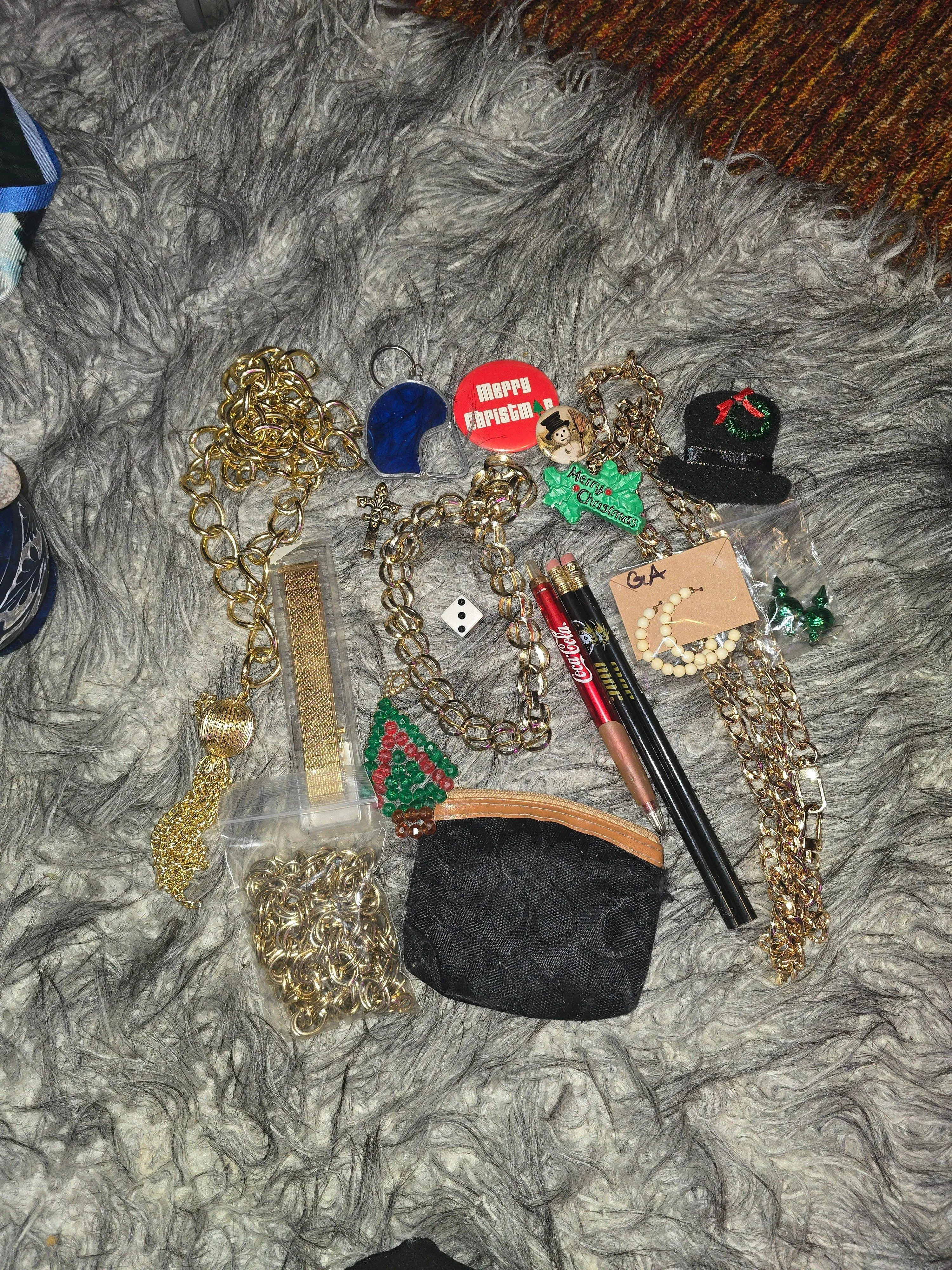 Product image for Junk Drawer Contents Of Mixed, New & Vintage, Variation