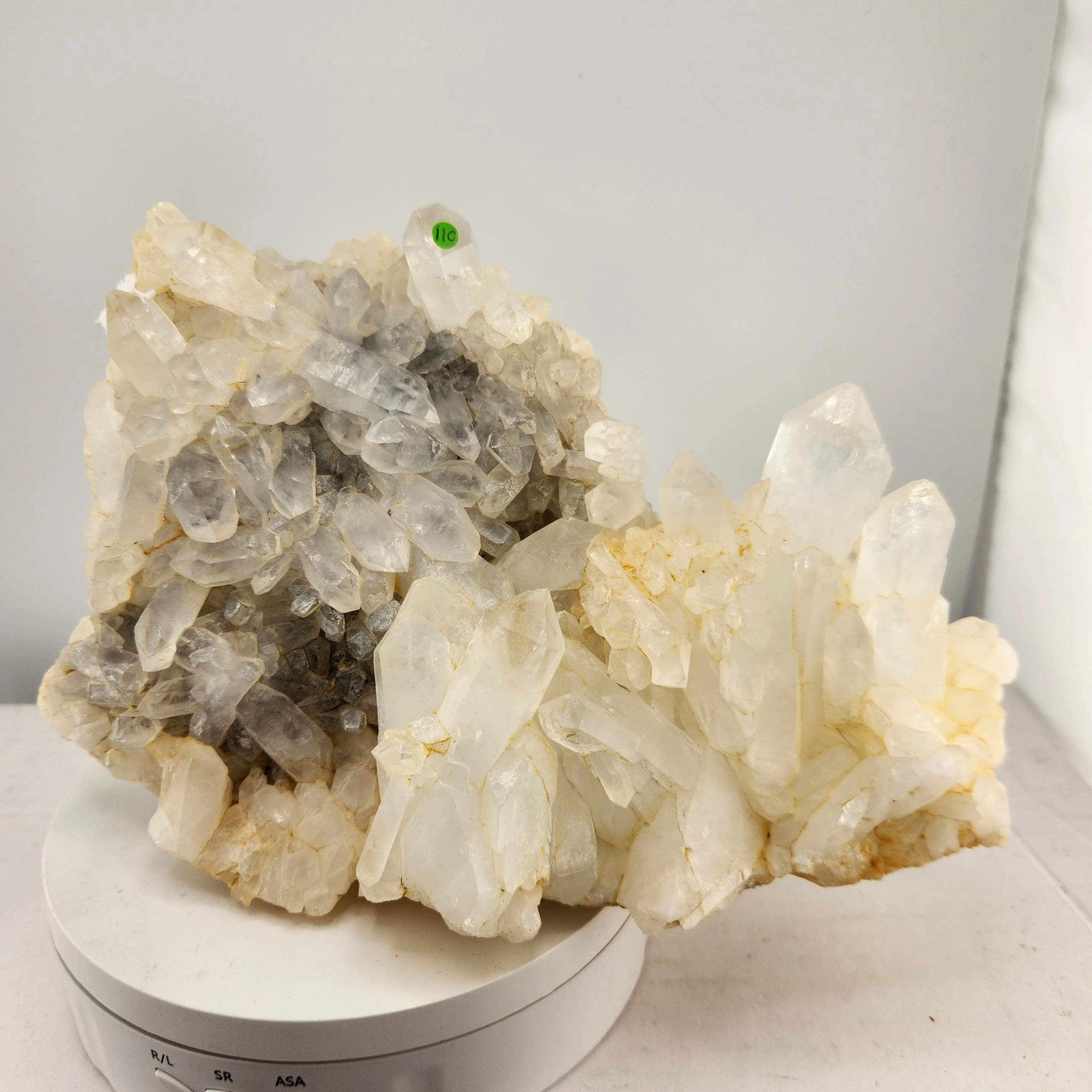 Product image for Quartz Cluster 4.2lbs
110+ship 
9x6x3"
Location: Pakistan 
Any questions please feel free to contact