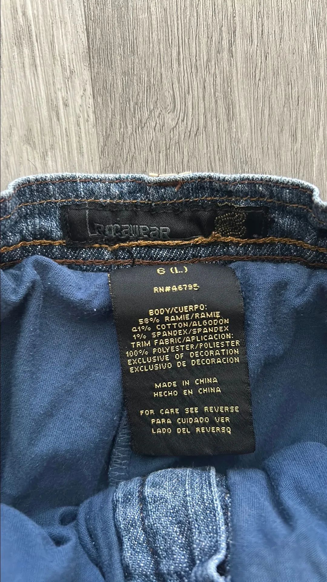 Listing Image Blurred Background