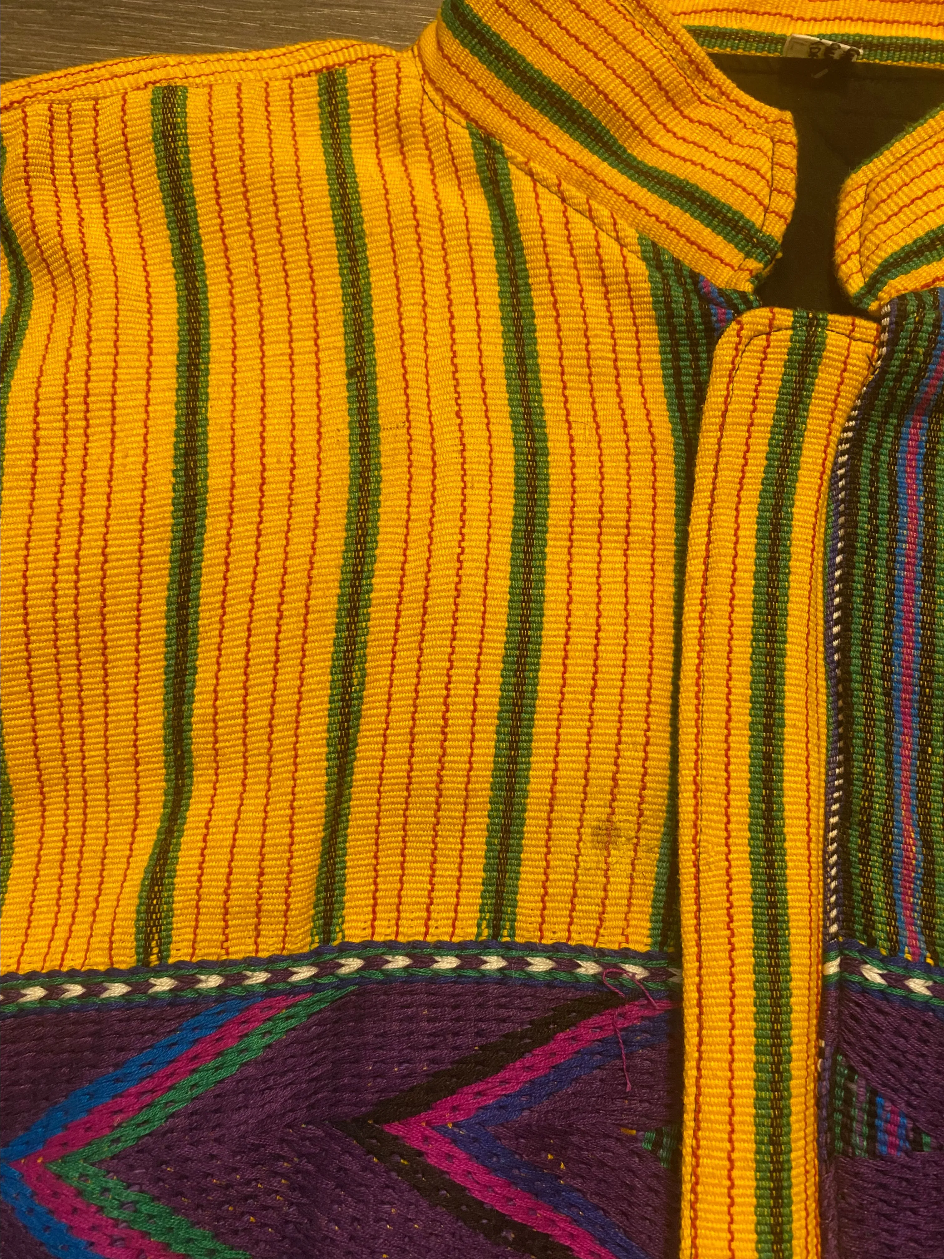 Listing Image Blurred Background