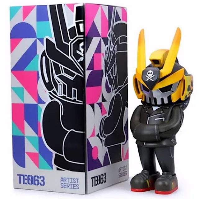 Product image for Hellbots MEGATEQ 12" TEQ63 Artist Series by Igor Ventura x Quiccs x Martian Toys