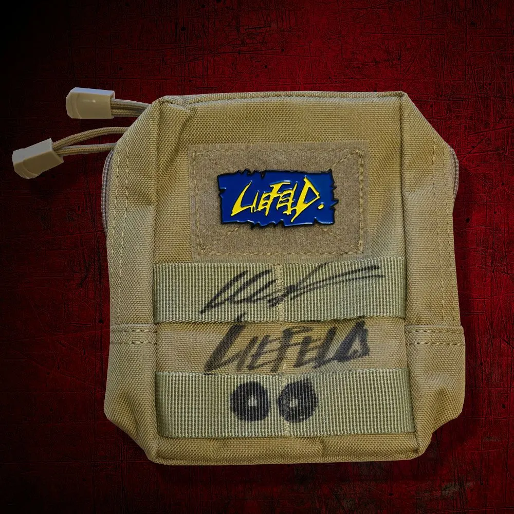 Product image for EXCLUSIVE Rob Liefeld POUCH + CHISEL LOGO PIN (BLUE)