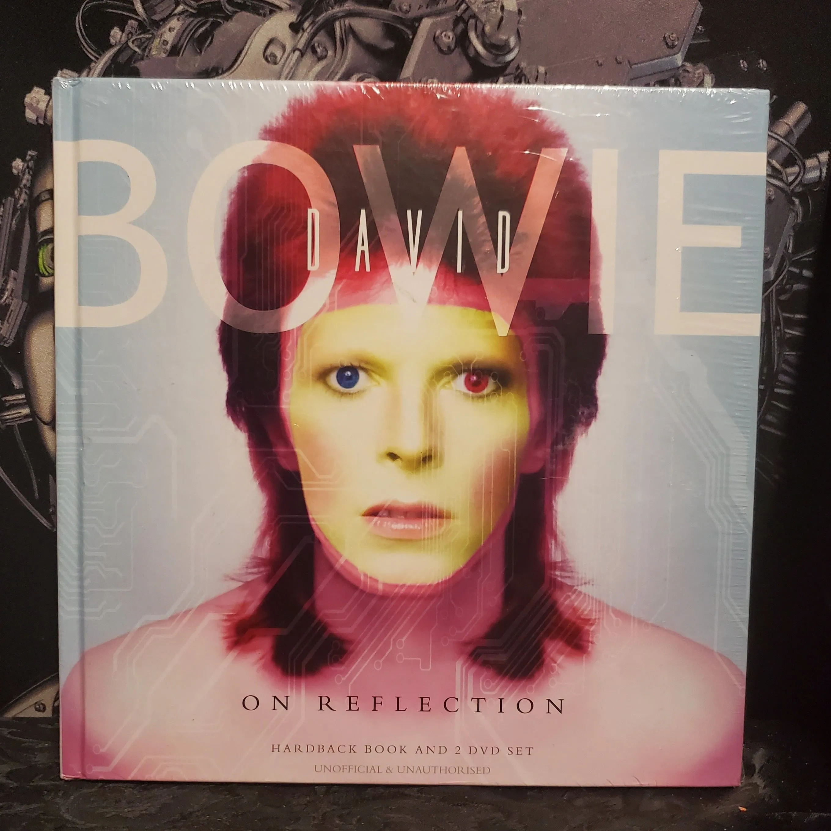 Product image for David Bowie on reflection CD/DVD