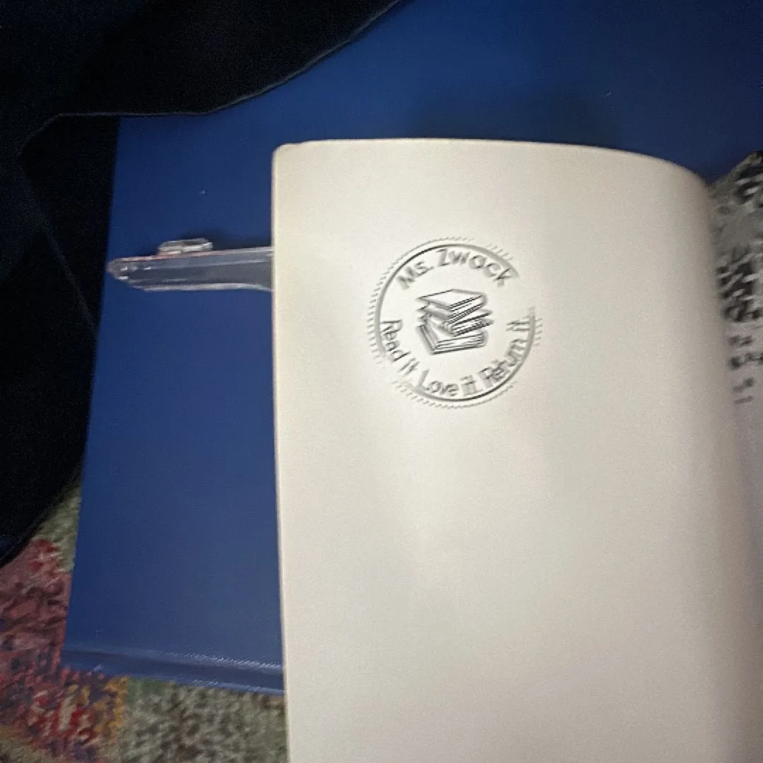Listing Image Blurred Background