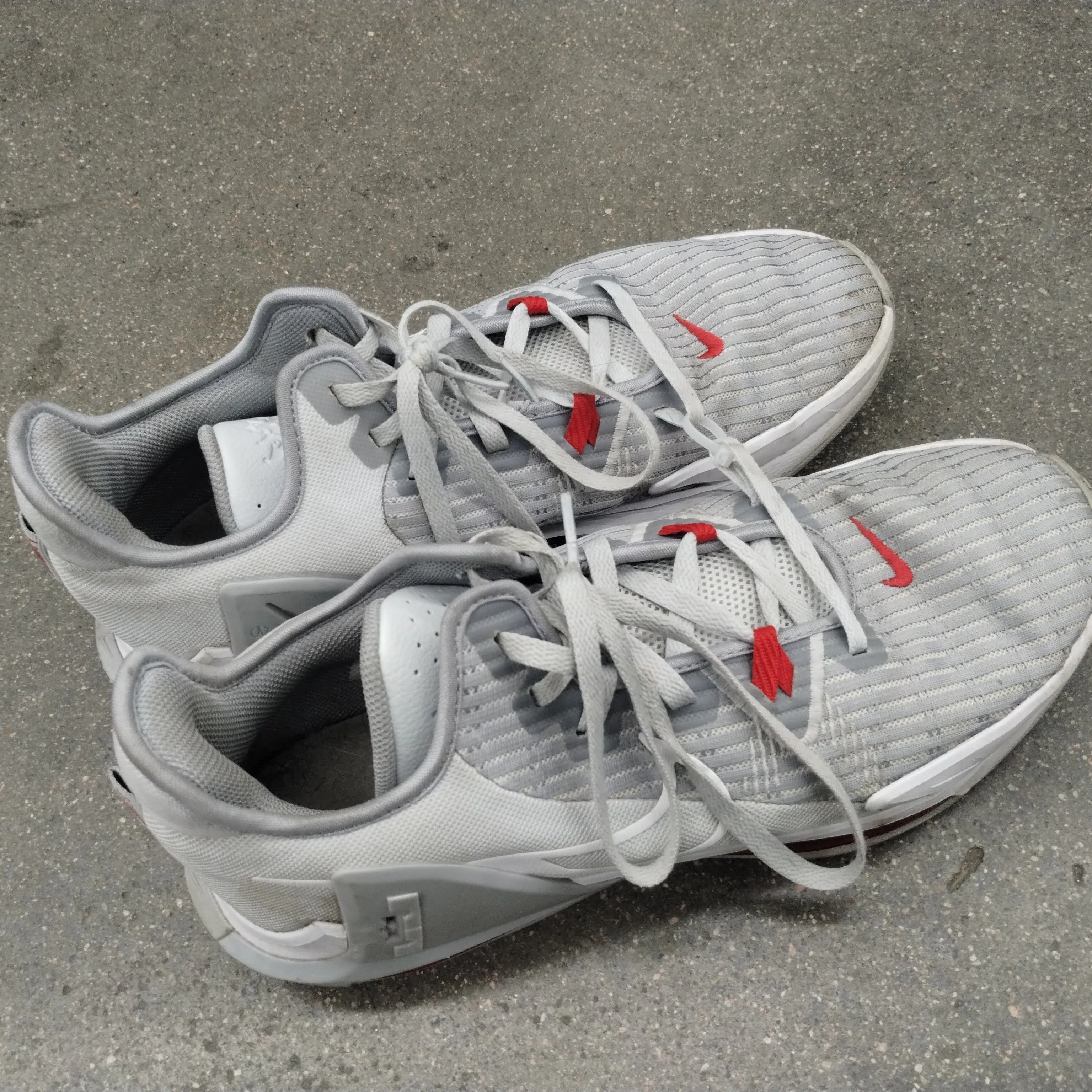 lebron james shoes shop