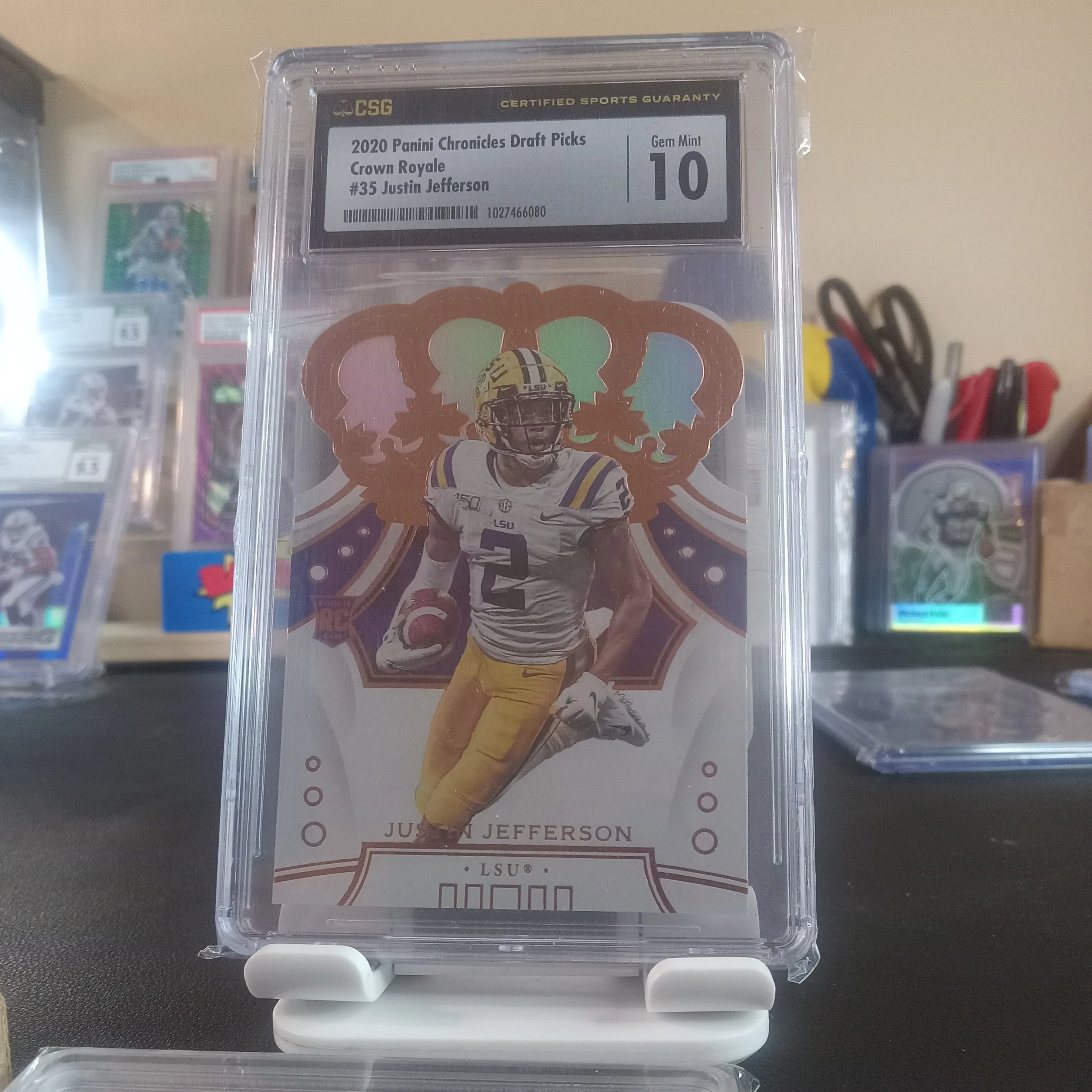Product image for 2020 Chronicles Draft CROWN ROYALE #35 Justin Jefferson Rookie