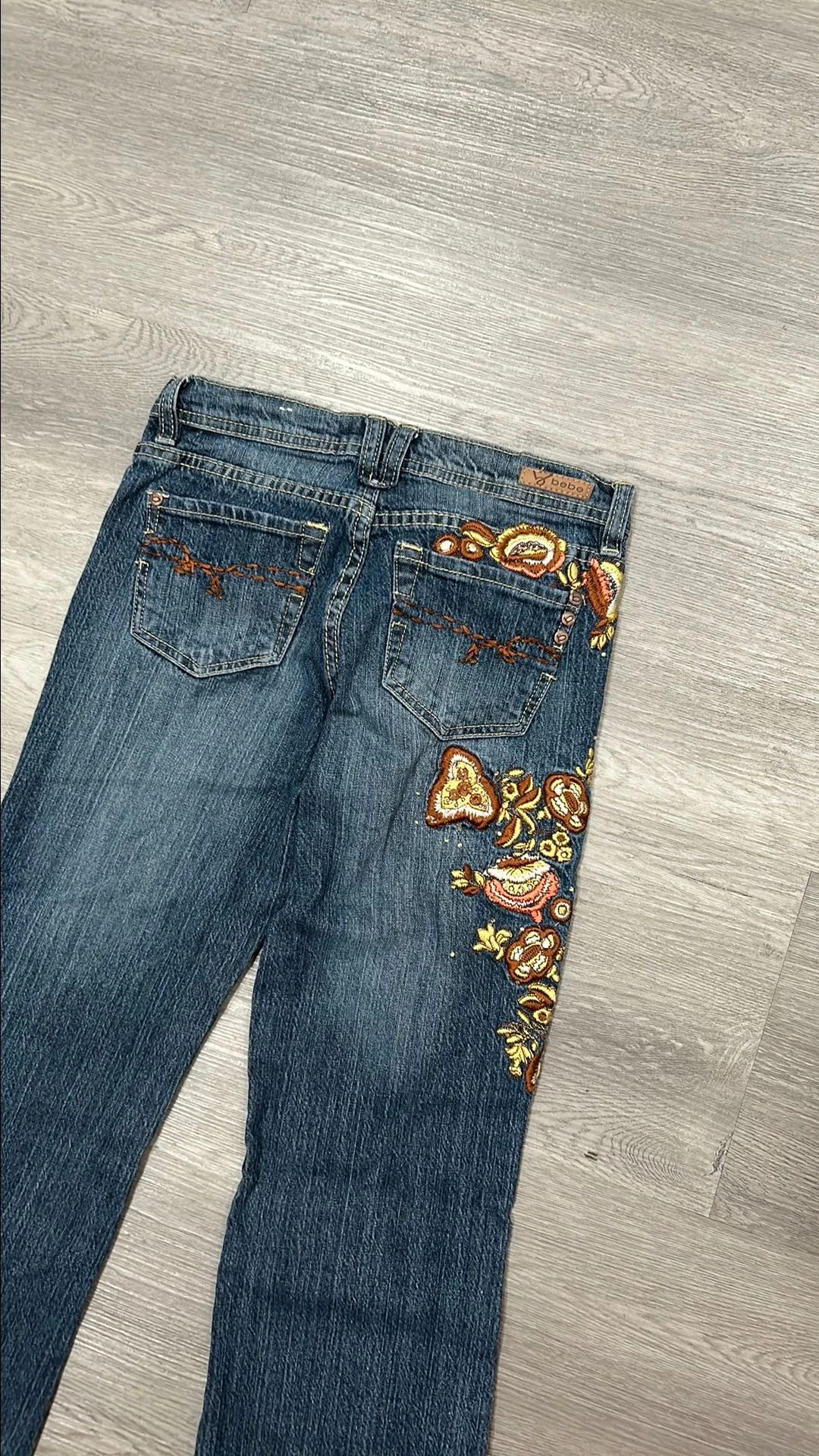 Product image for 26 Bebe embroidered jeans