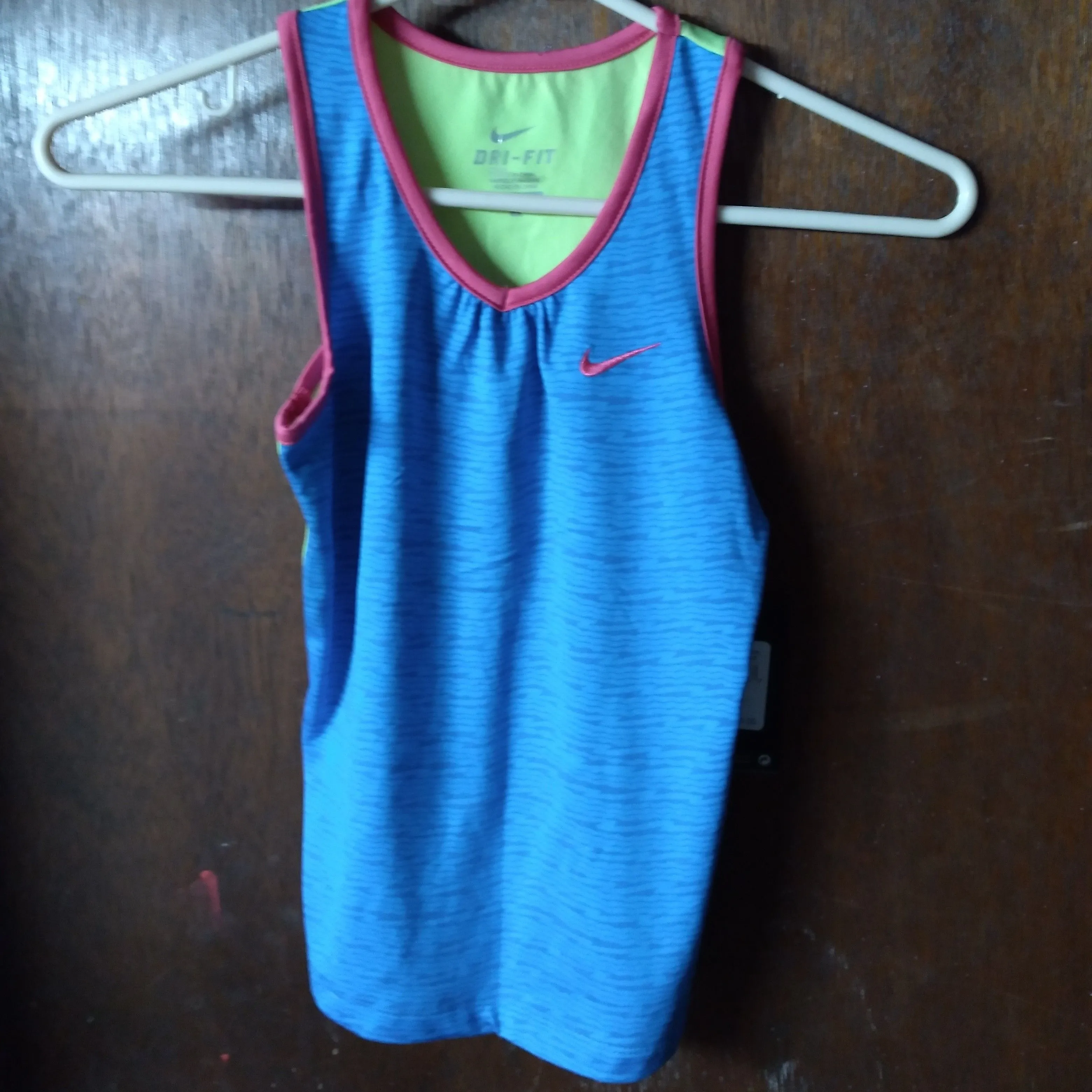 Product image for 45.NIKE exercise shirt NWT