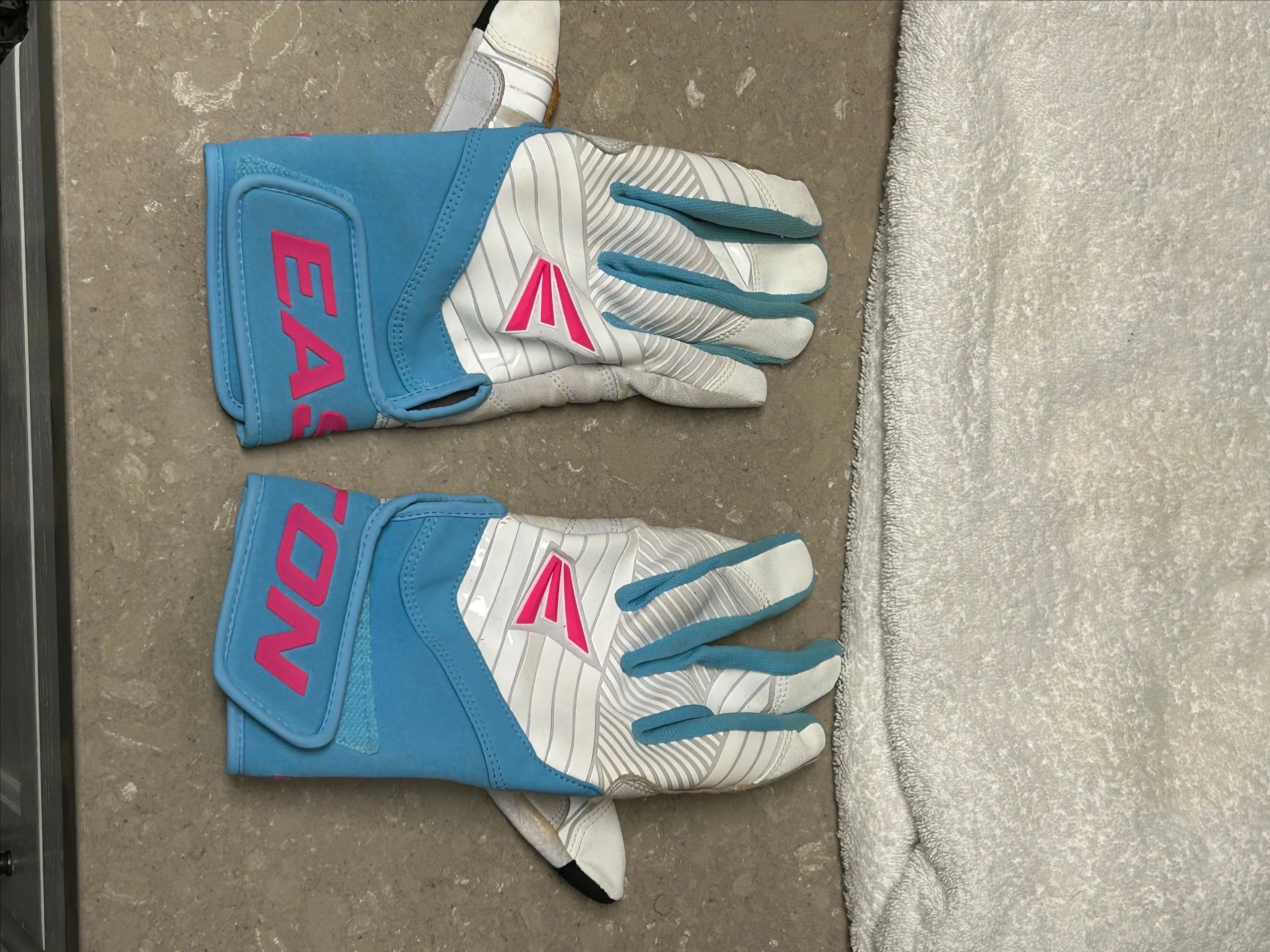 Product image for Easton Adult Walk-Off Ethos Batting Gloves