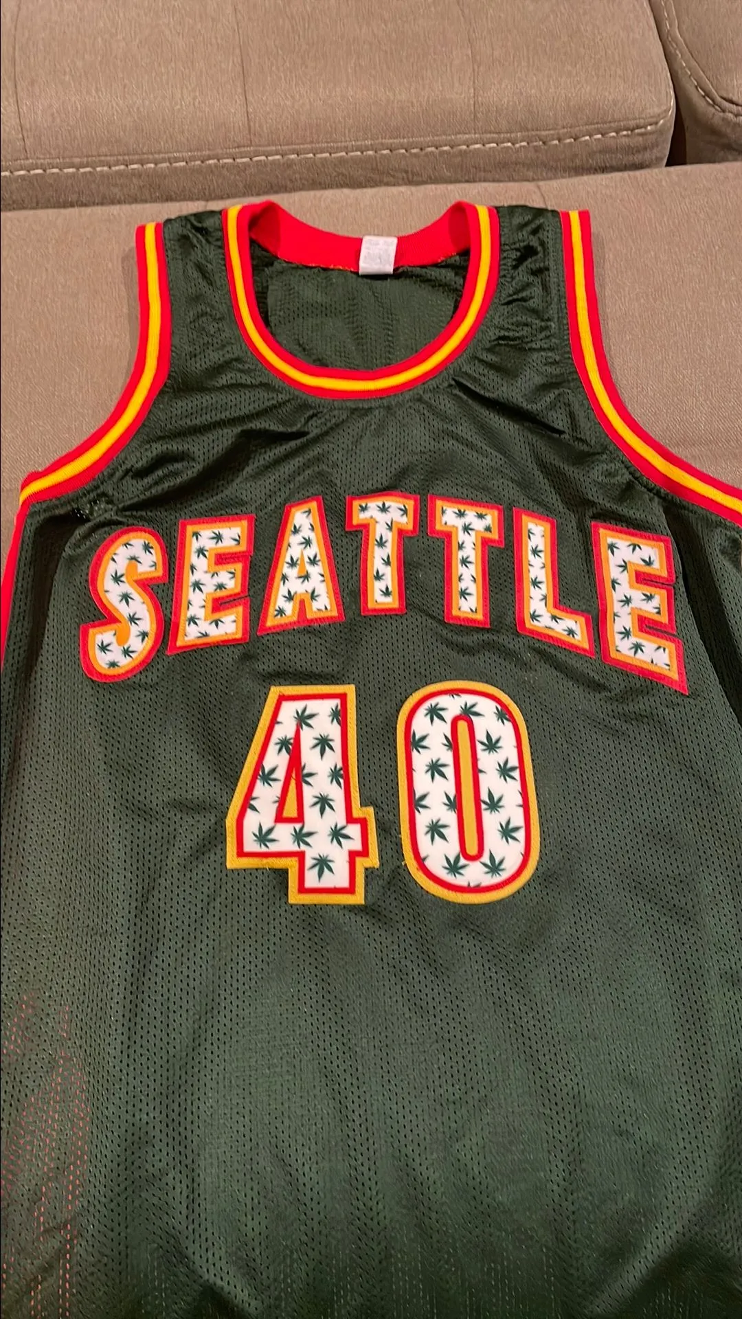 Maillot Swingman Mitchell & Ness 1994-95 autographié par Shawn Kemp des Seattle SuperSonics avec inscription « 6x All Star