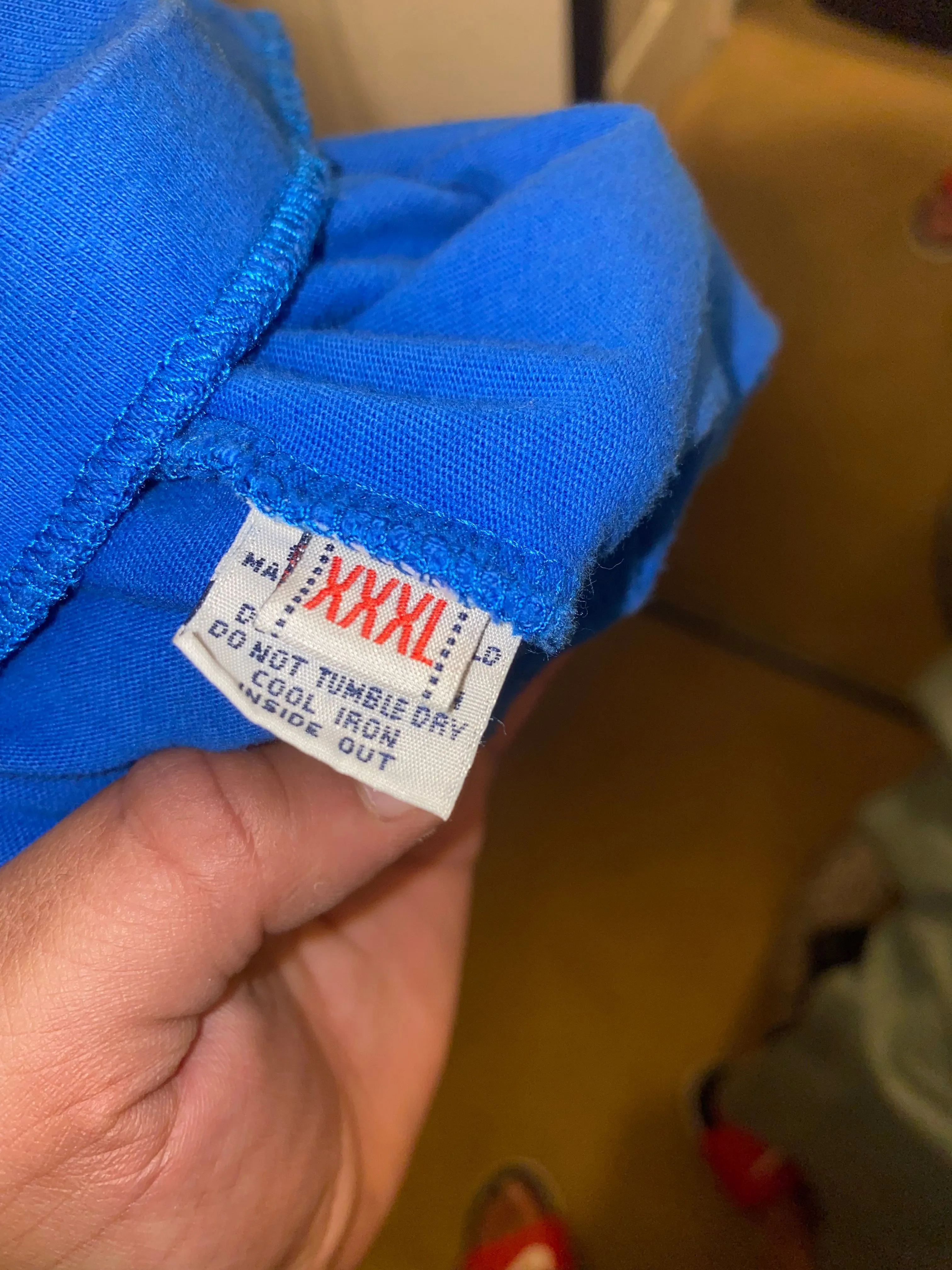 Listing Image Blurred Background