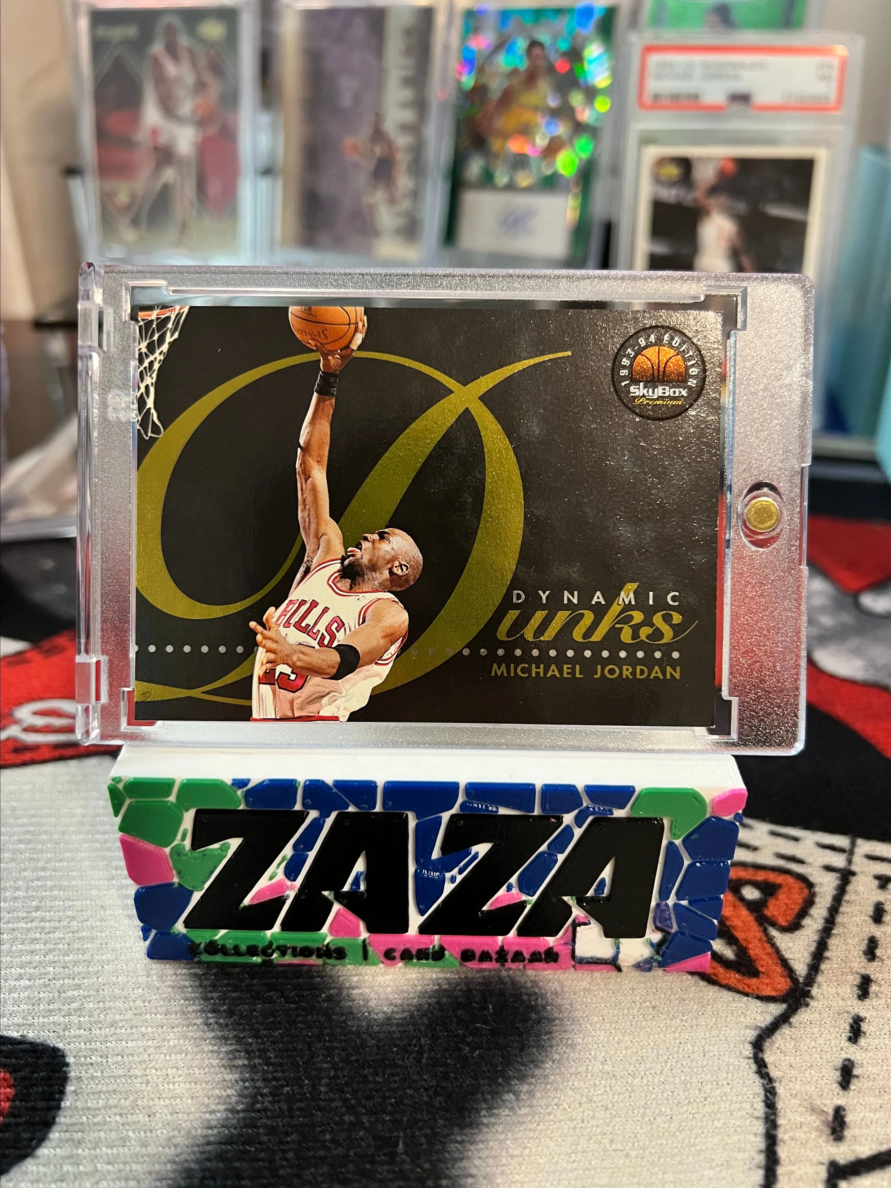 Product image for 1993-94 SKYBOX MICHAEL JORDAN DYNAMIC DUNKS INSERT CARD #D4