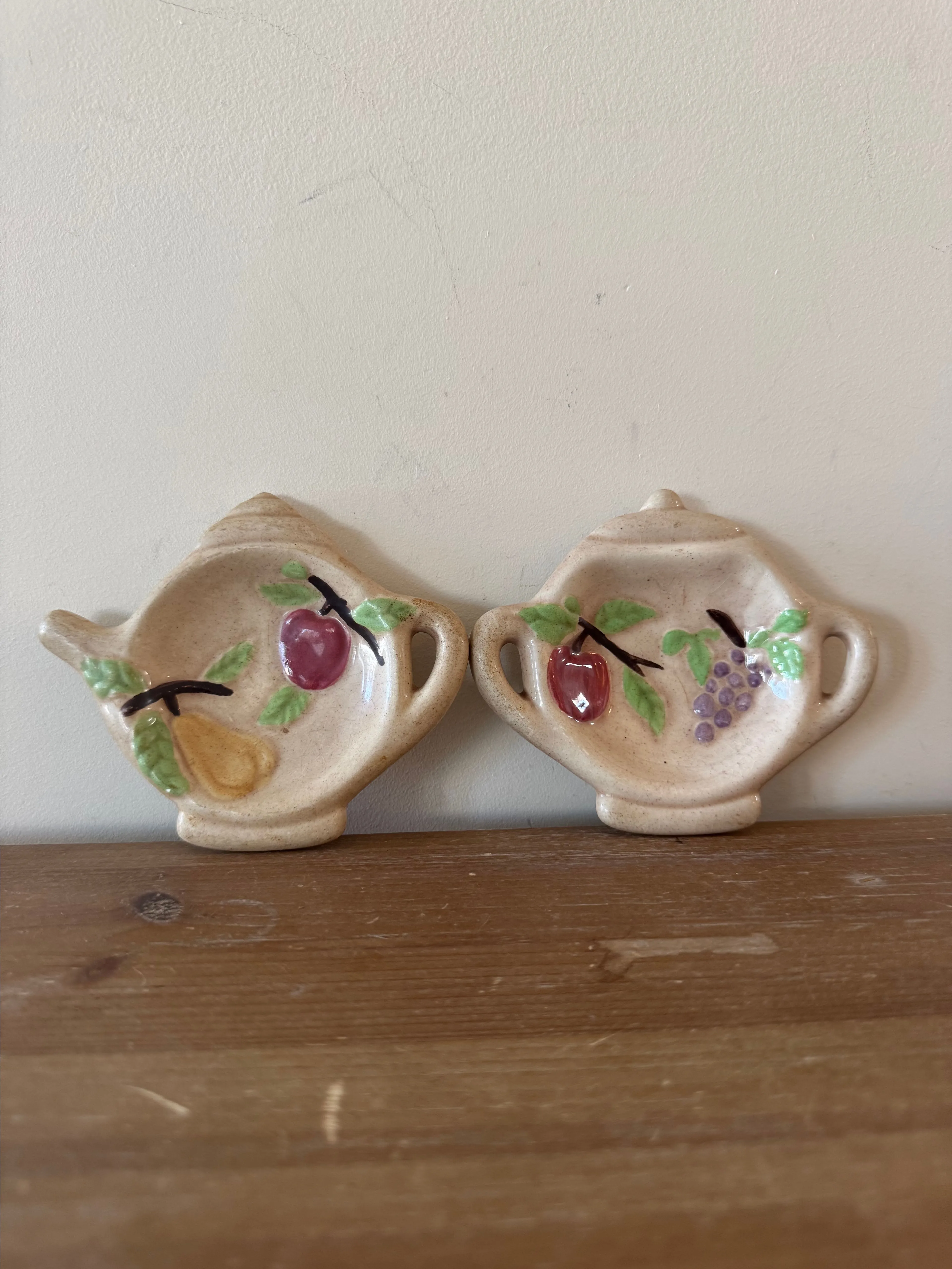 Product image for 334. Vintage Set of 2 Vintage Sugar and Creamer With Fruit Design Tea Bag Holders