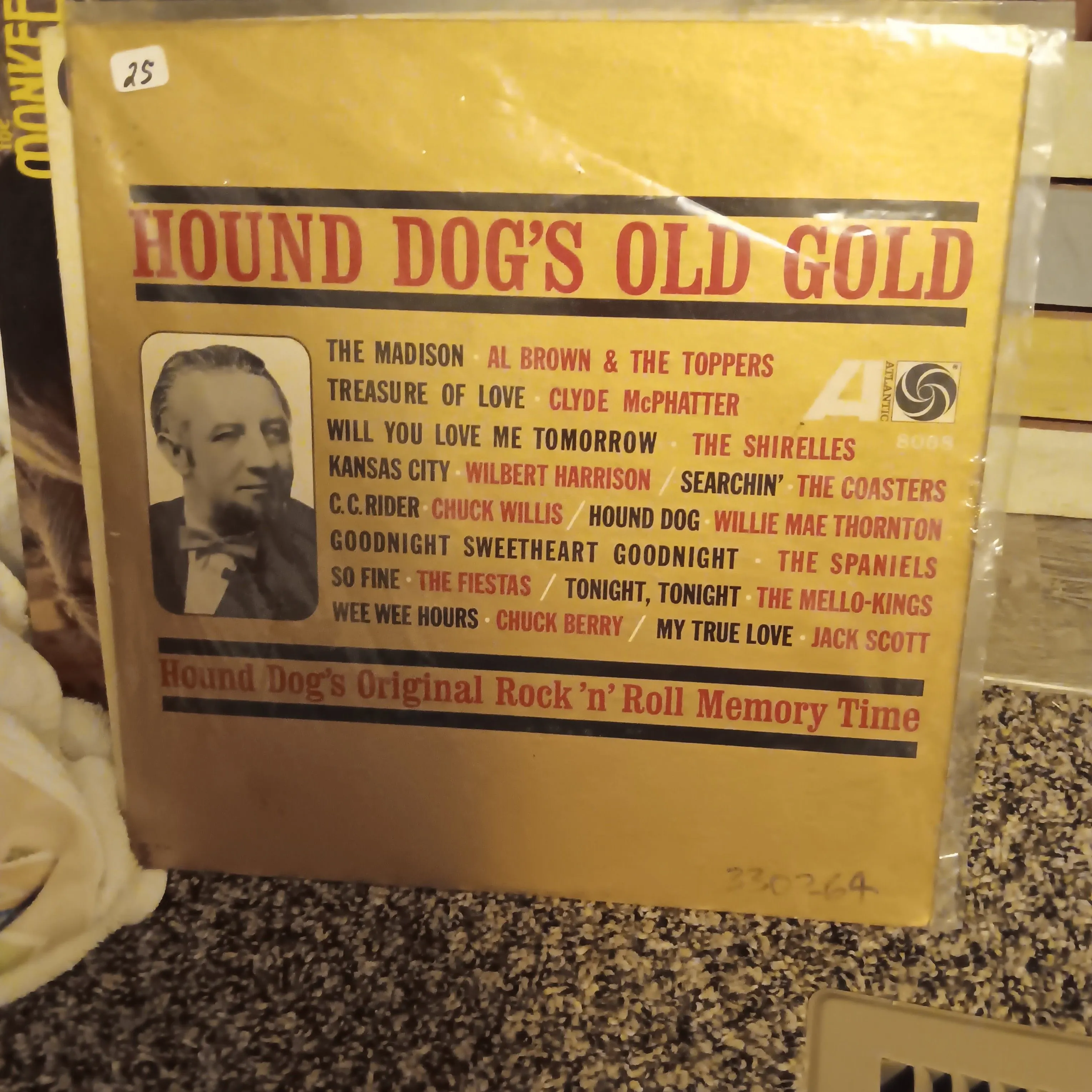 Product image for Hound Dogs Old Gold White Label Sample Copy
