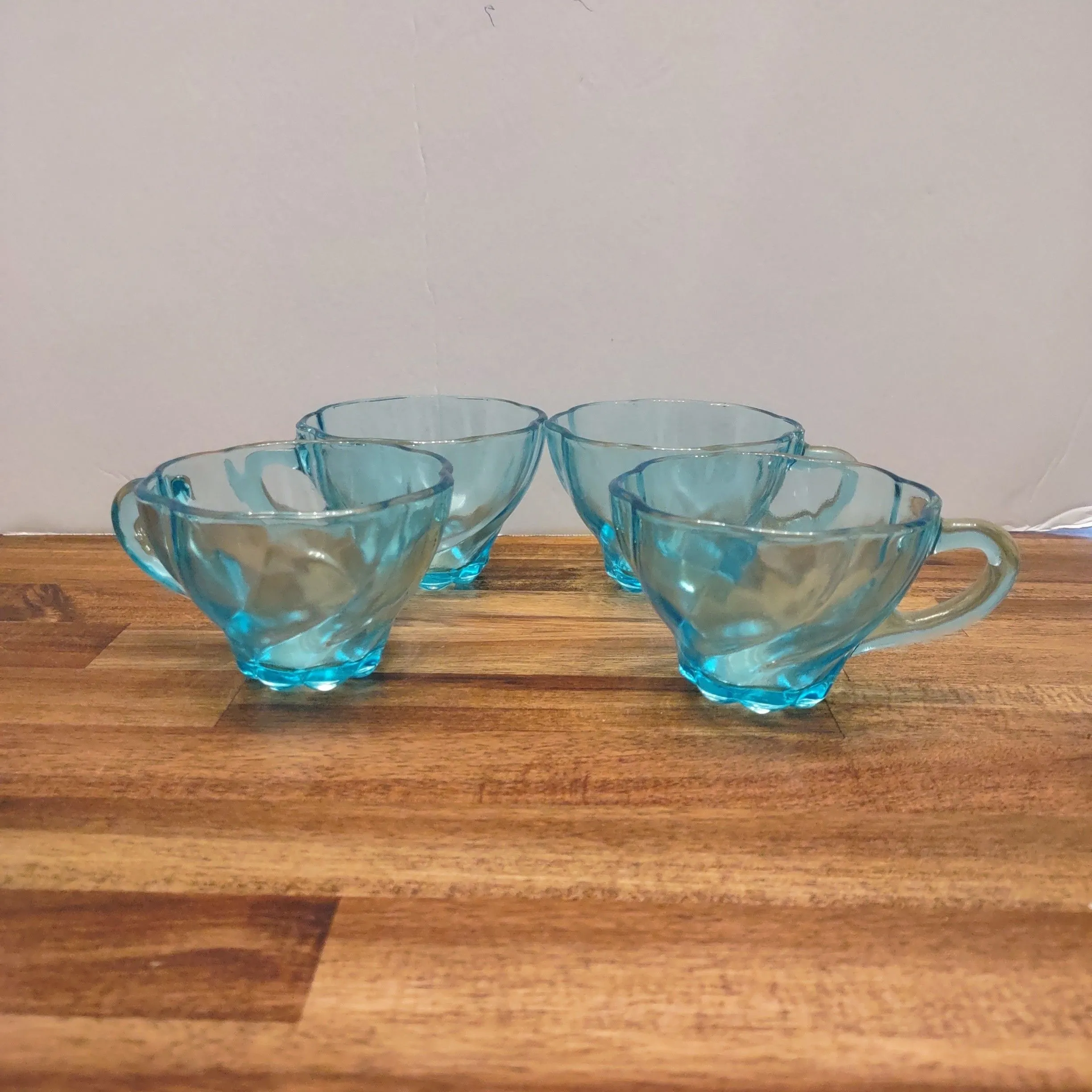 Product image for 27-Set of four Hazel Atlas Capri Seashell Swirl Cups