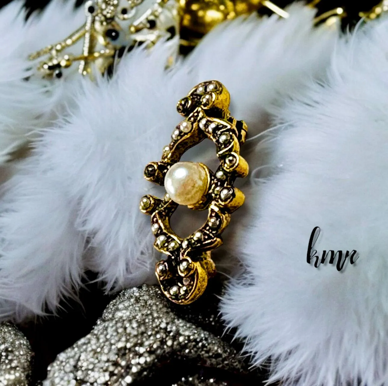 Listing Image Blurred Background
