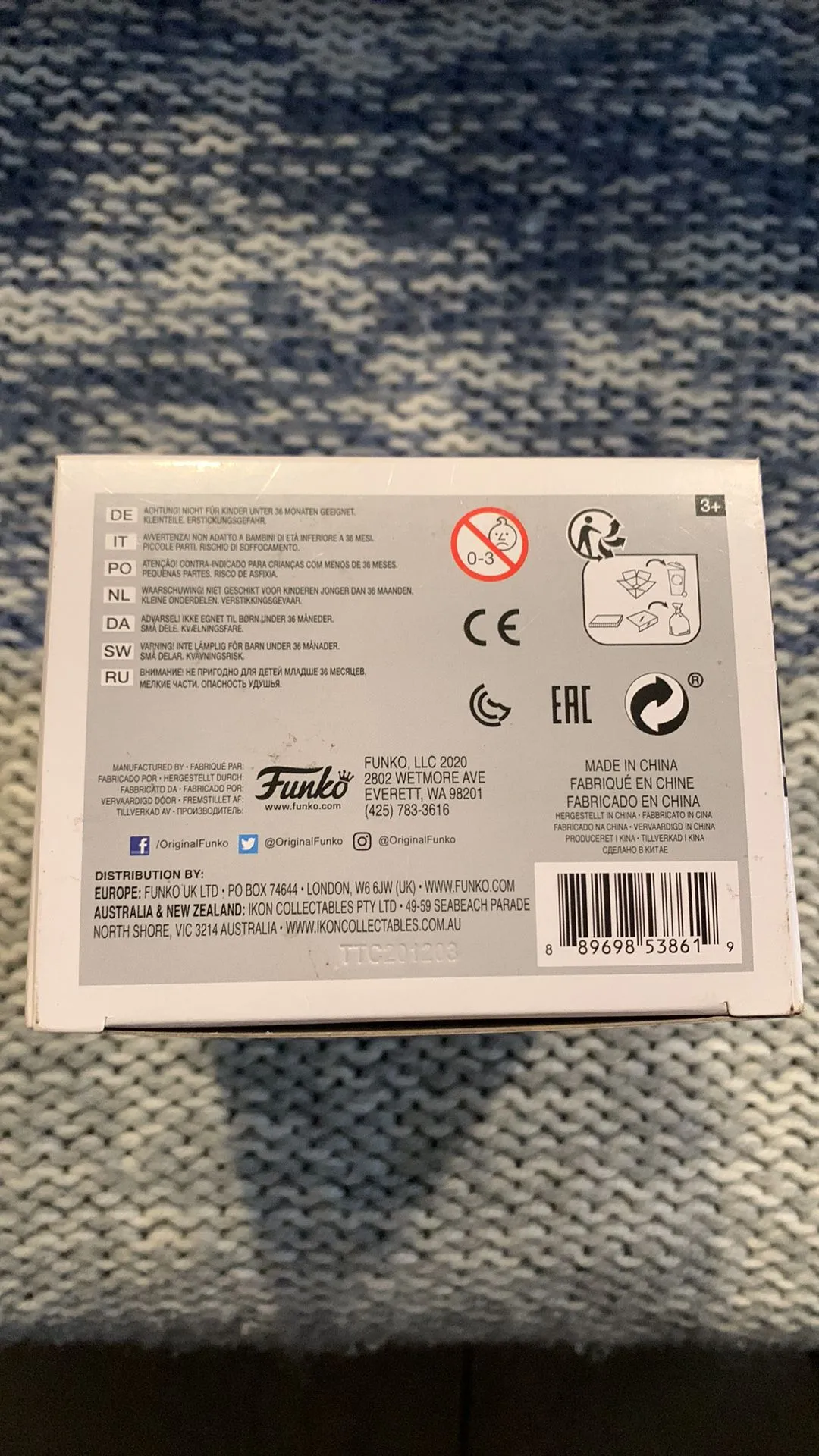 Listing Image Blurred Background