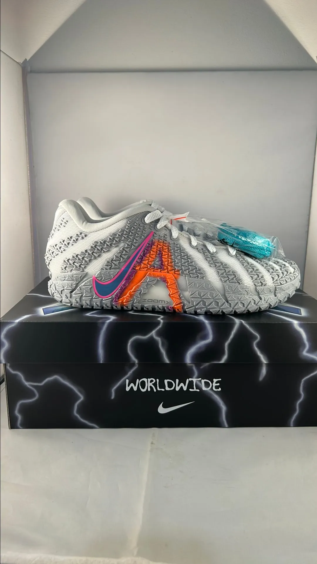 Product image for Size 8 - DS OG ALL Nike Ja 3 "Light Show"