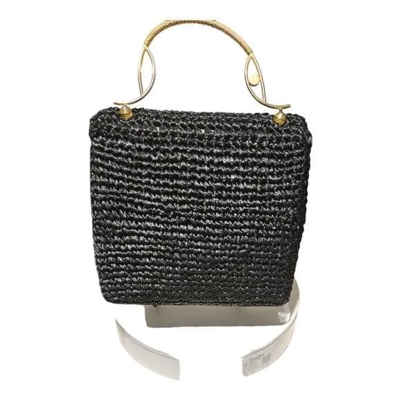 Listing Image Blurred Background