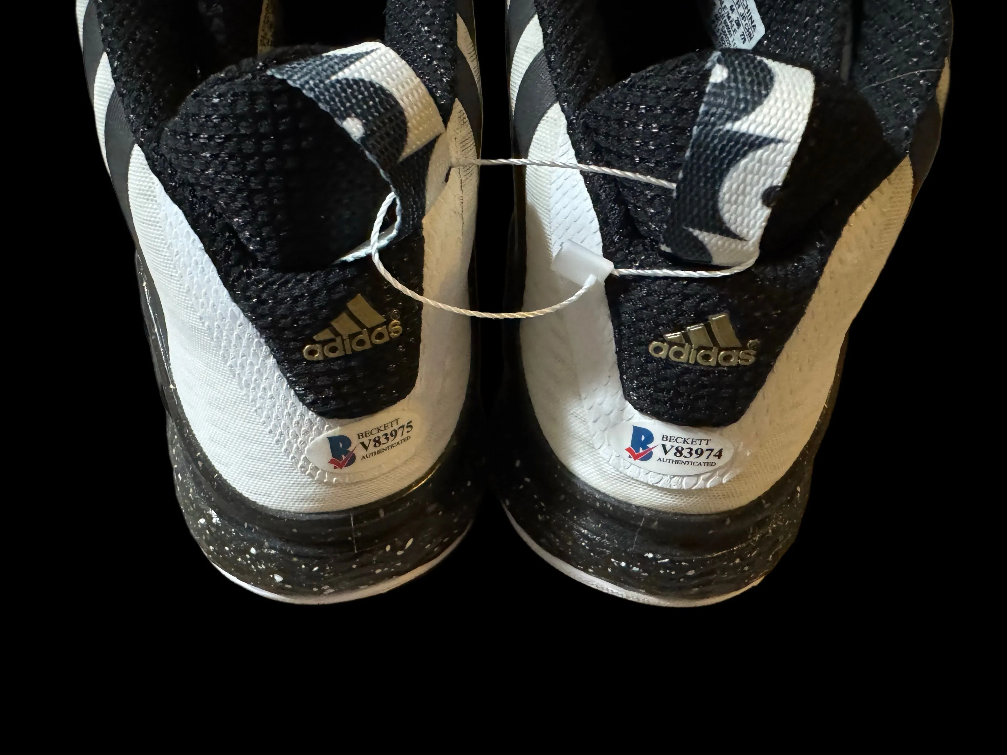 Listing Image Blurred Background